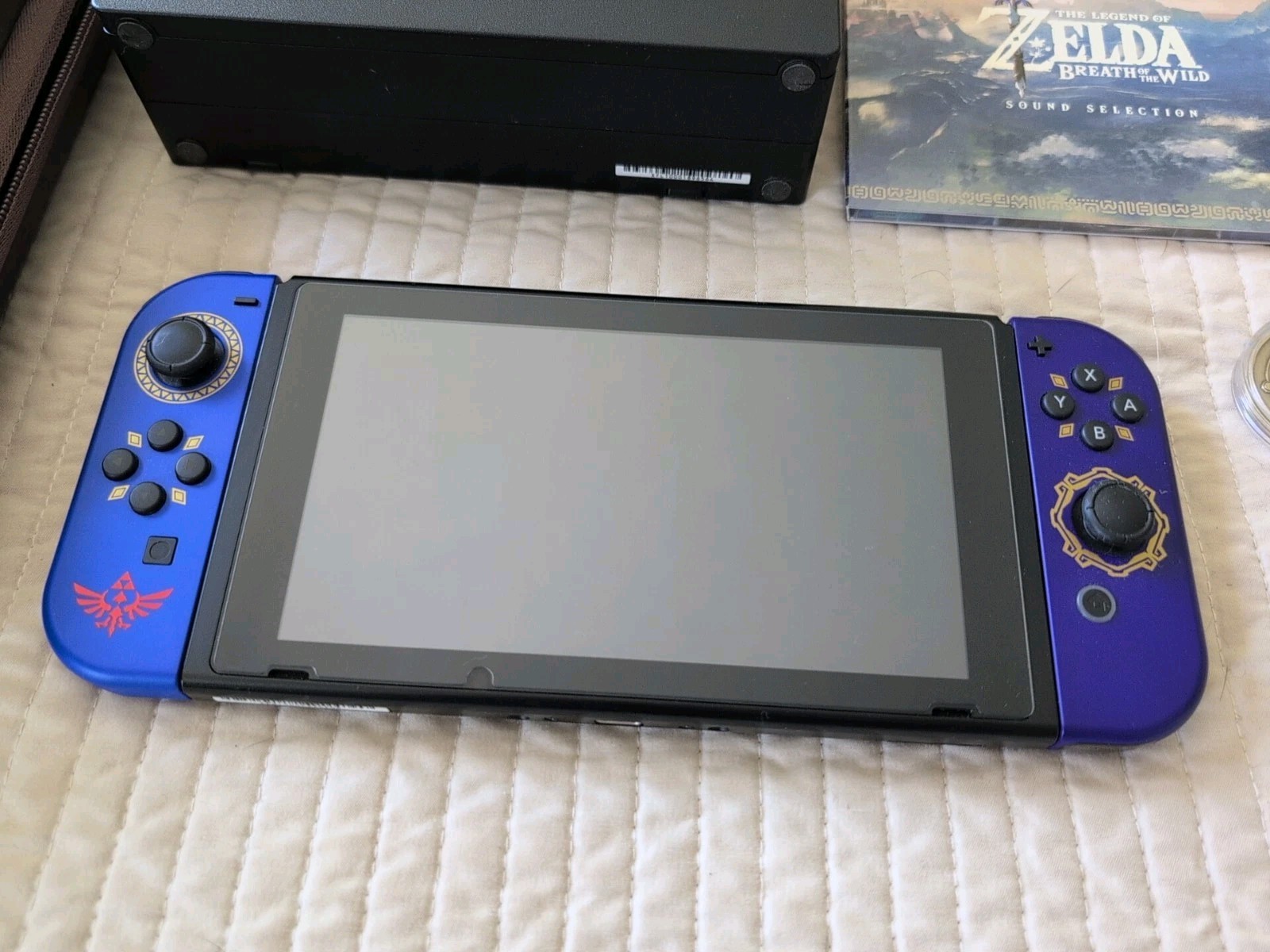 Nintendo Switch Console + Zelda & Mega Man Extras. Read Description!