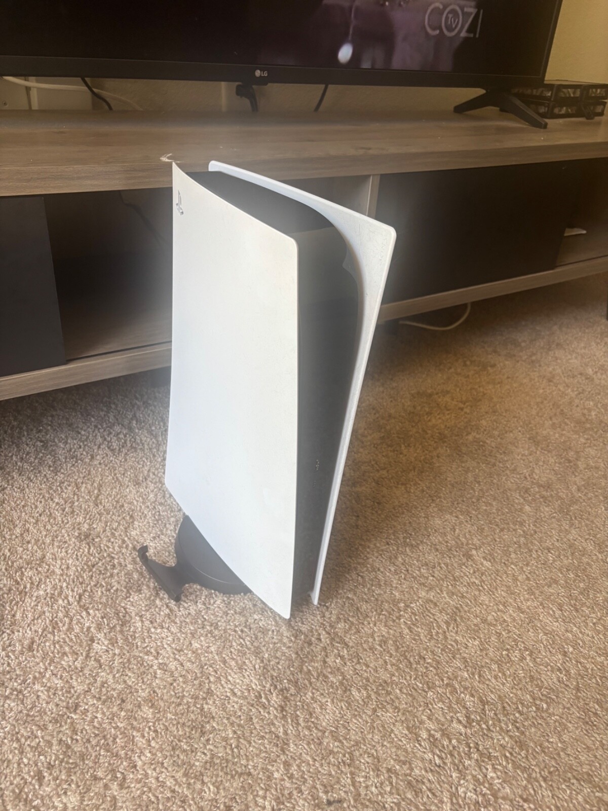 Sony PS5 Digital Edition Console – White with controller and Gran turismo 7