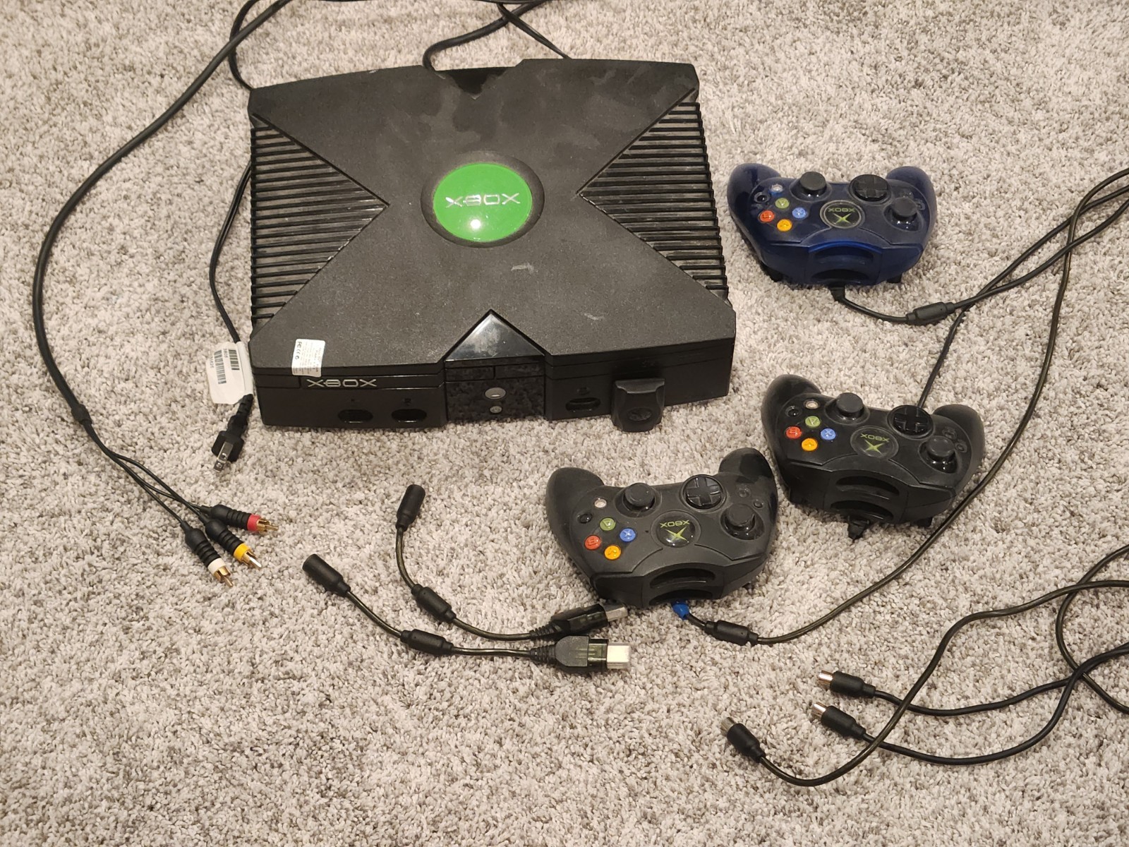 Microsoft Xbox Original Gaming Console 26 Games 3 Controllers