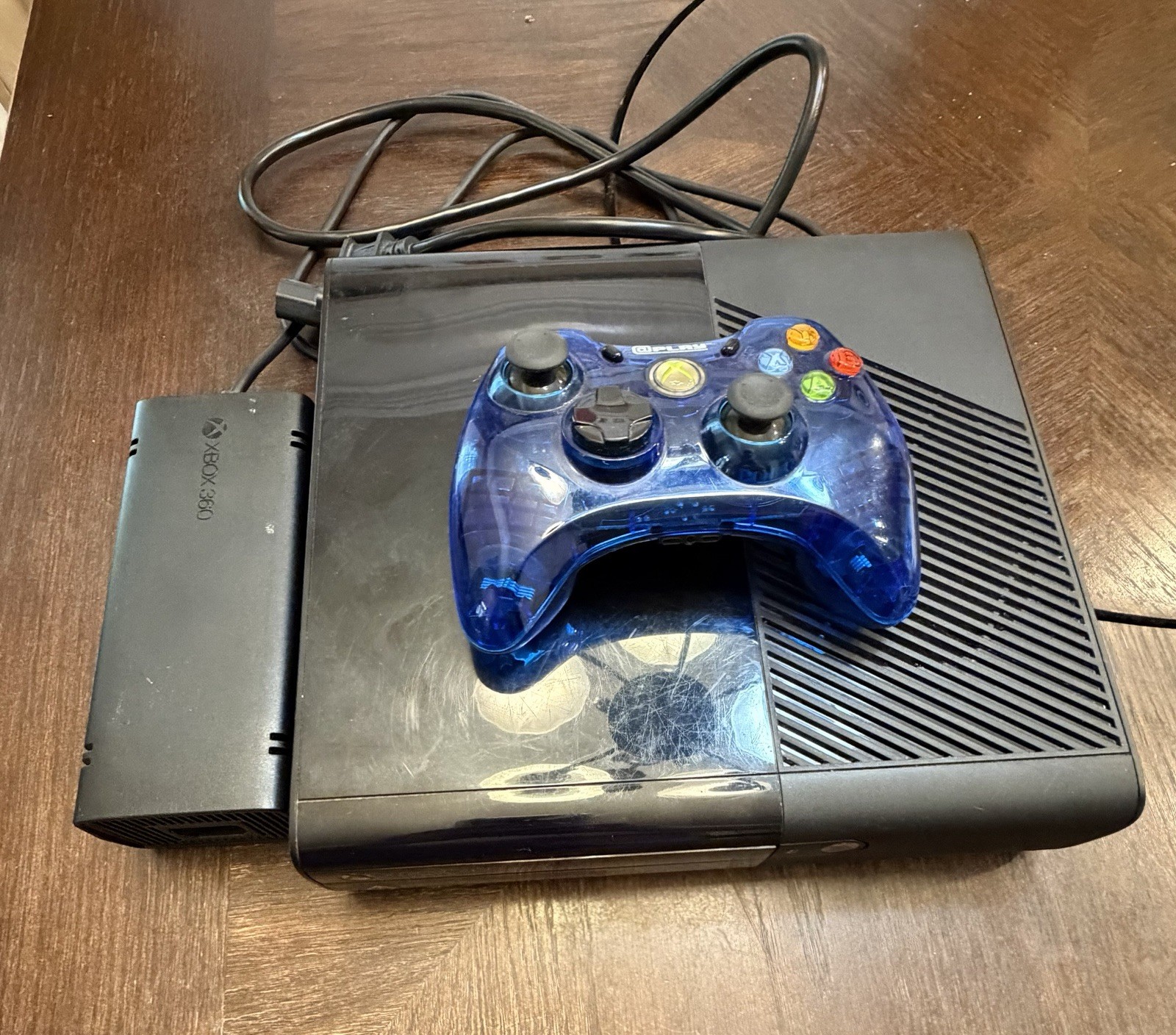 xbox 360 E console Black 4gb And Controller Tested Works