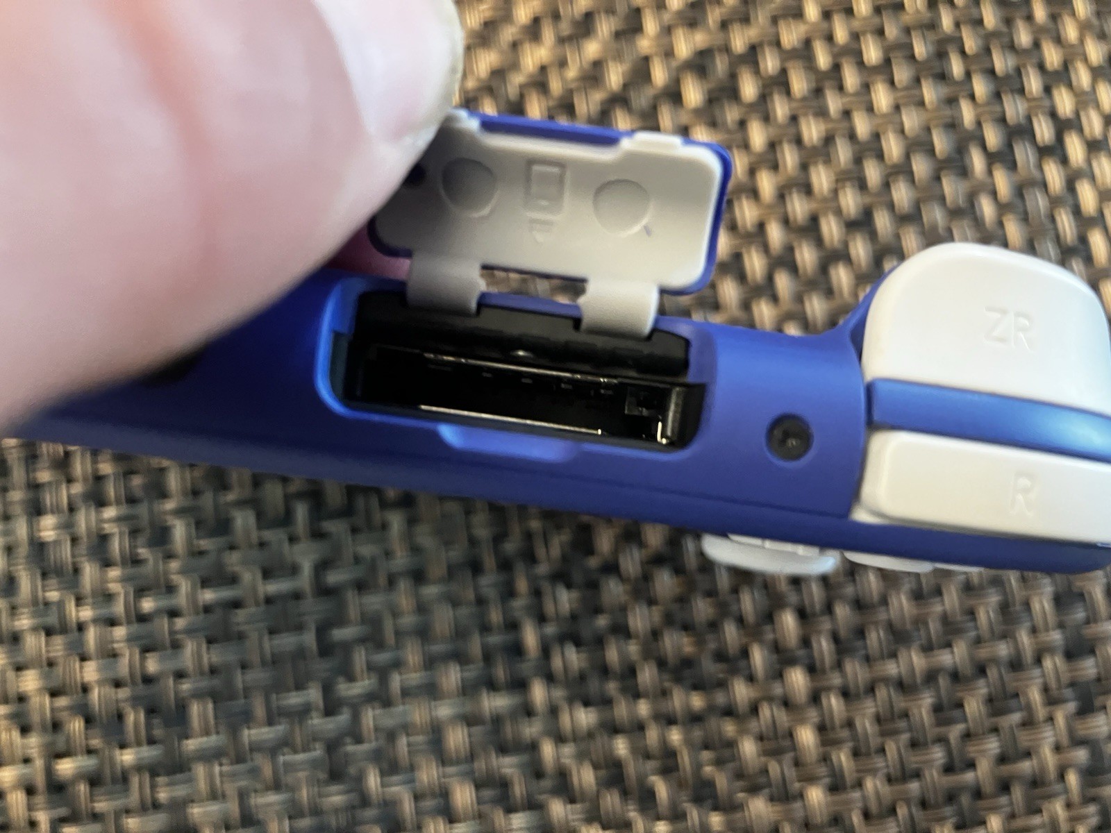 Used Switch Lite in Purple