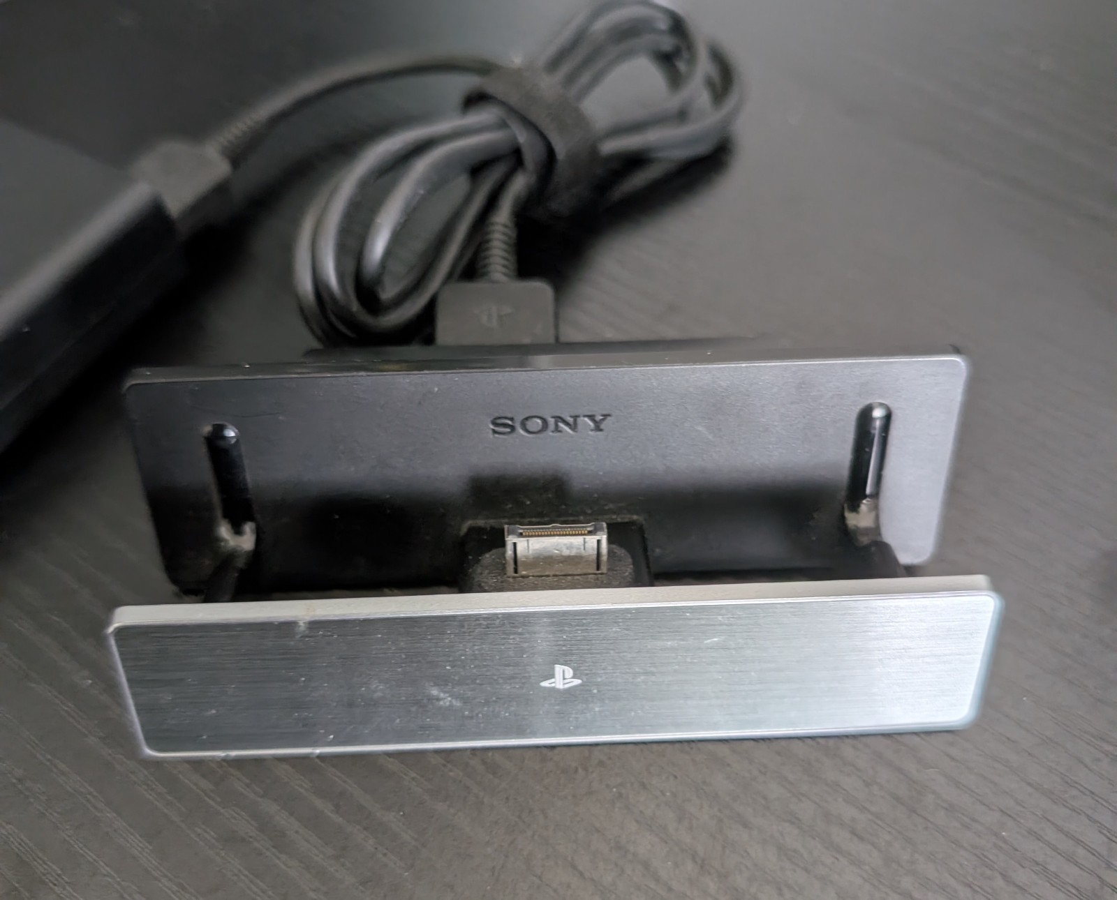 Sony PS Vita PCH-1101 Bundle