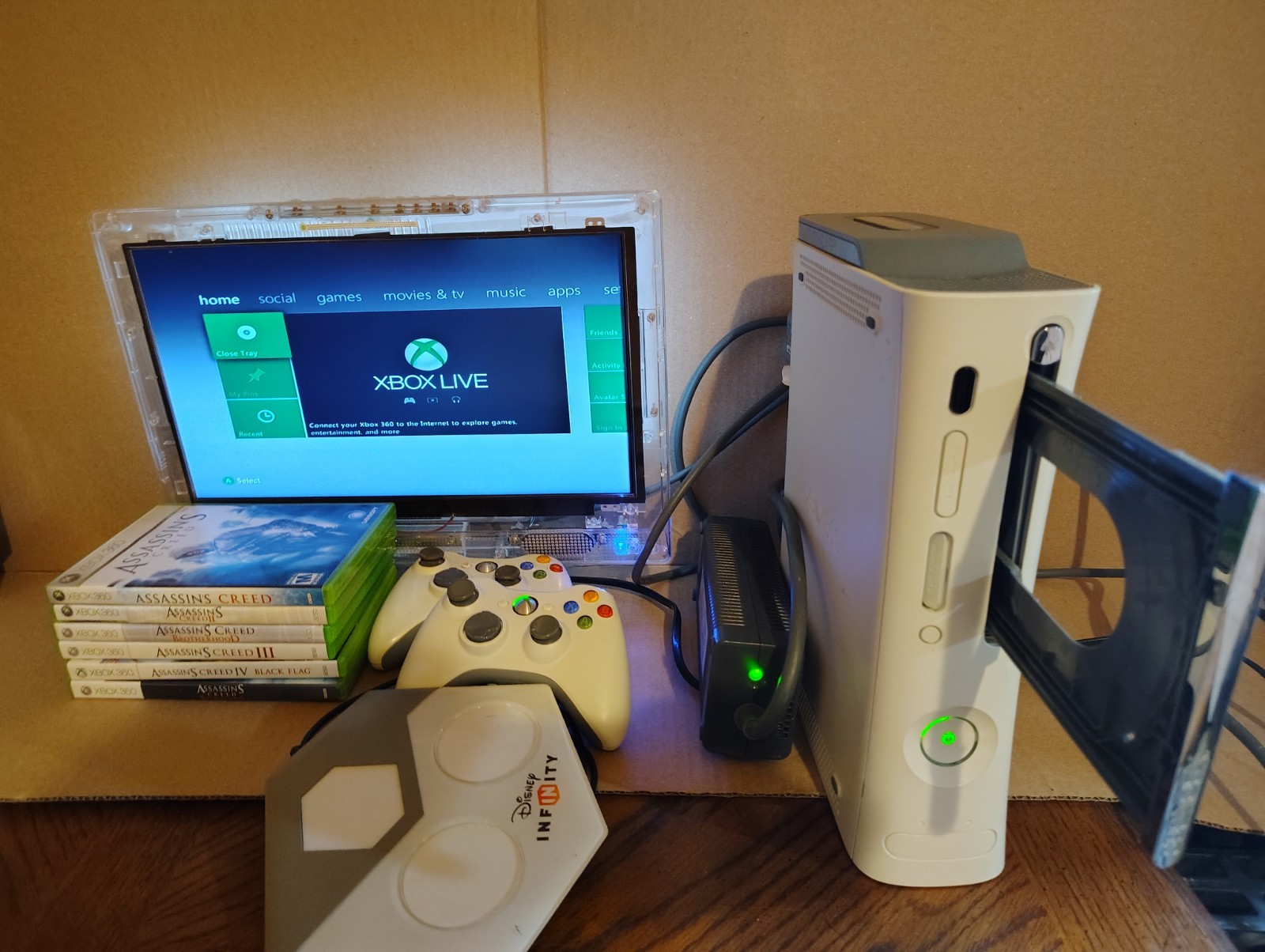 Microsoft Xbox 360 Console With 6 Assassin’s Creed Games Bundle Tv Not Included