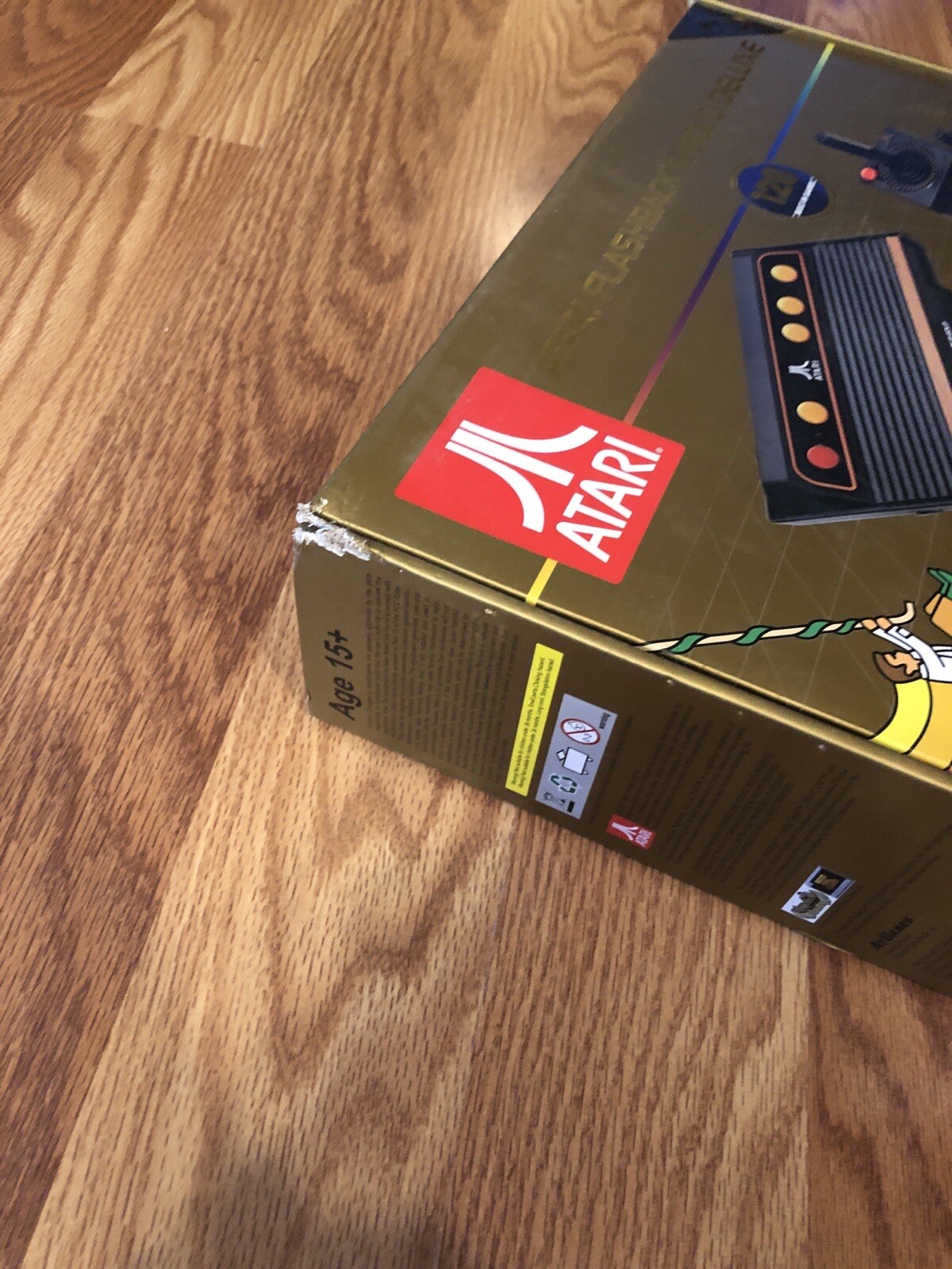 Atari Flashback 8 Gold Deluxe HD Console Wireless Controllers – Gold