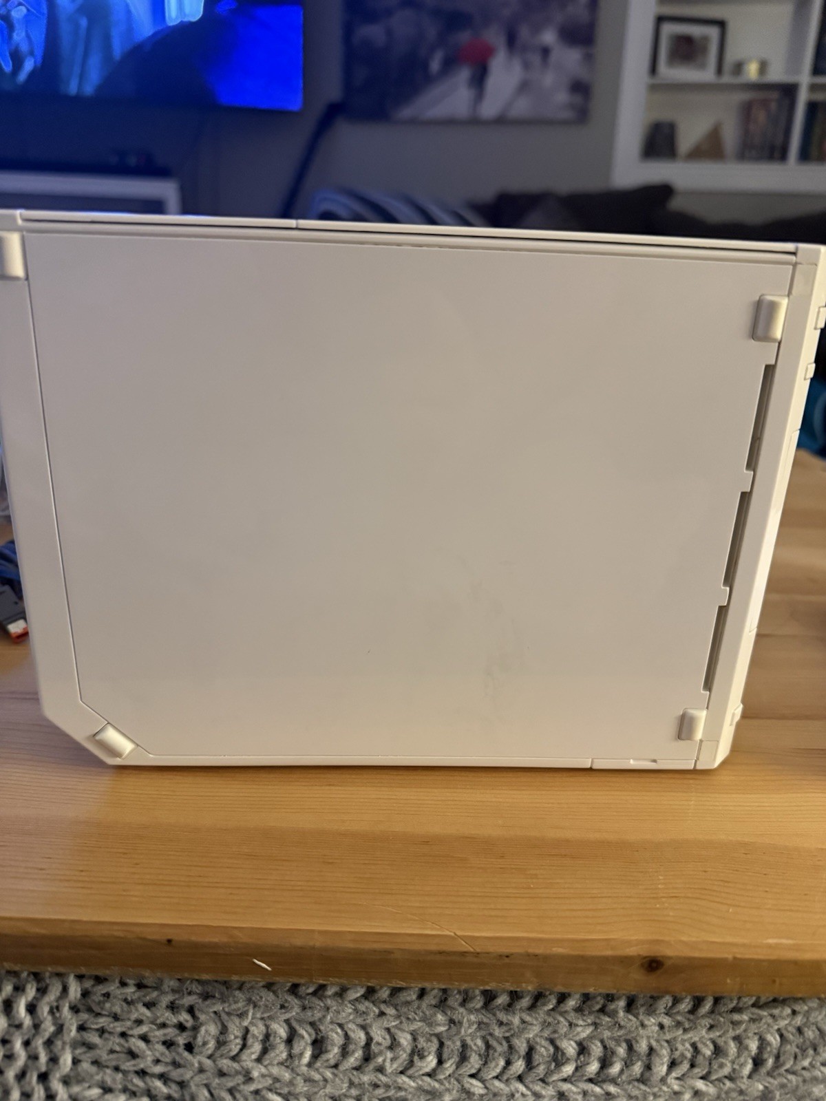 Nintendo Wii Console comes with 2 remotes, accessories and cables!