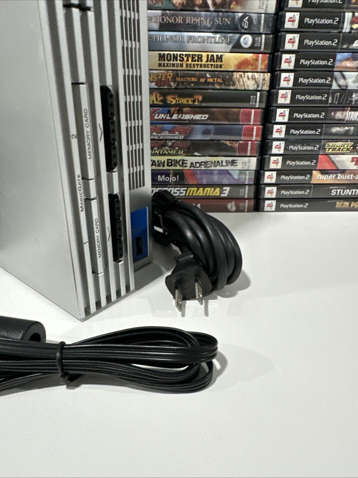 Sony PlayStation 2 PS2 SILVER Console Bundle –Controller / Cables / Tested