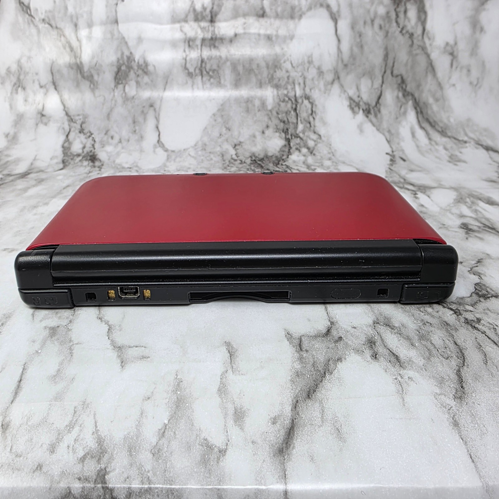 Nintendo 3DS XL Handheld Console Red/Black SPR-001 Stylus Charger 32GB SD Card