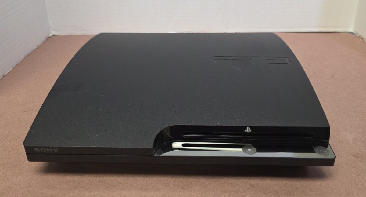 Sony PlayStation 3 Console Black With Plug and HDMI Cable FIRMWARE 4.46 (C10)