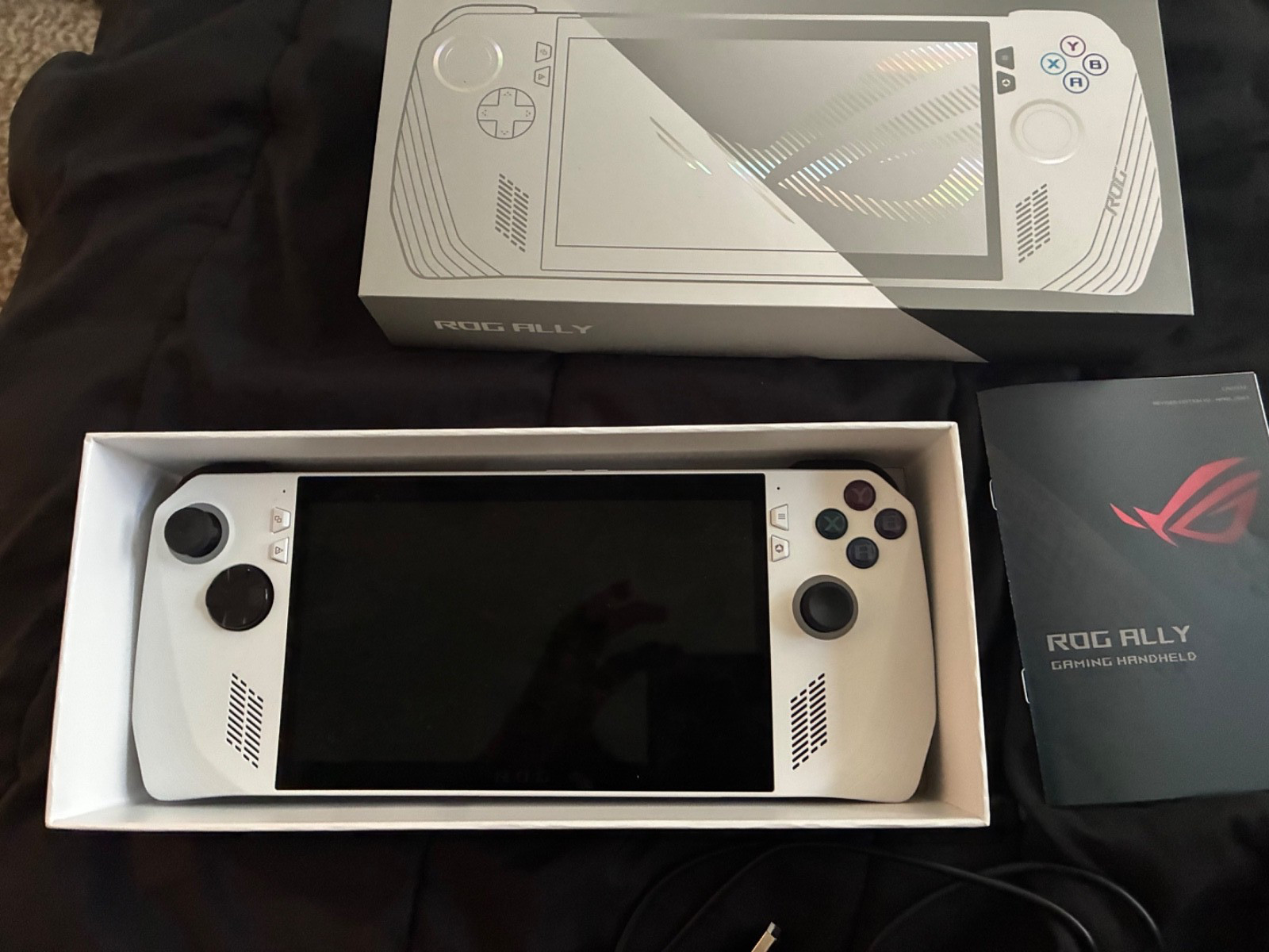 ASUS ROG Ally Z1 Extreme 16GB Handheld Console Parts No Power No SSD *Read*