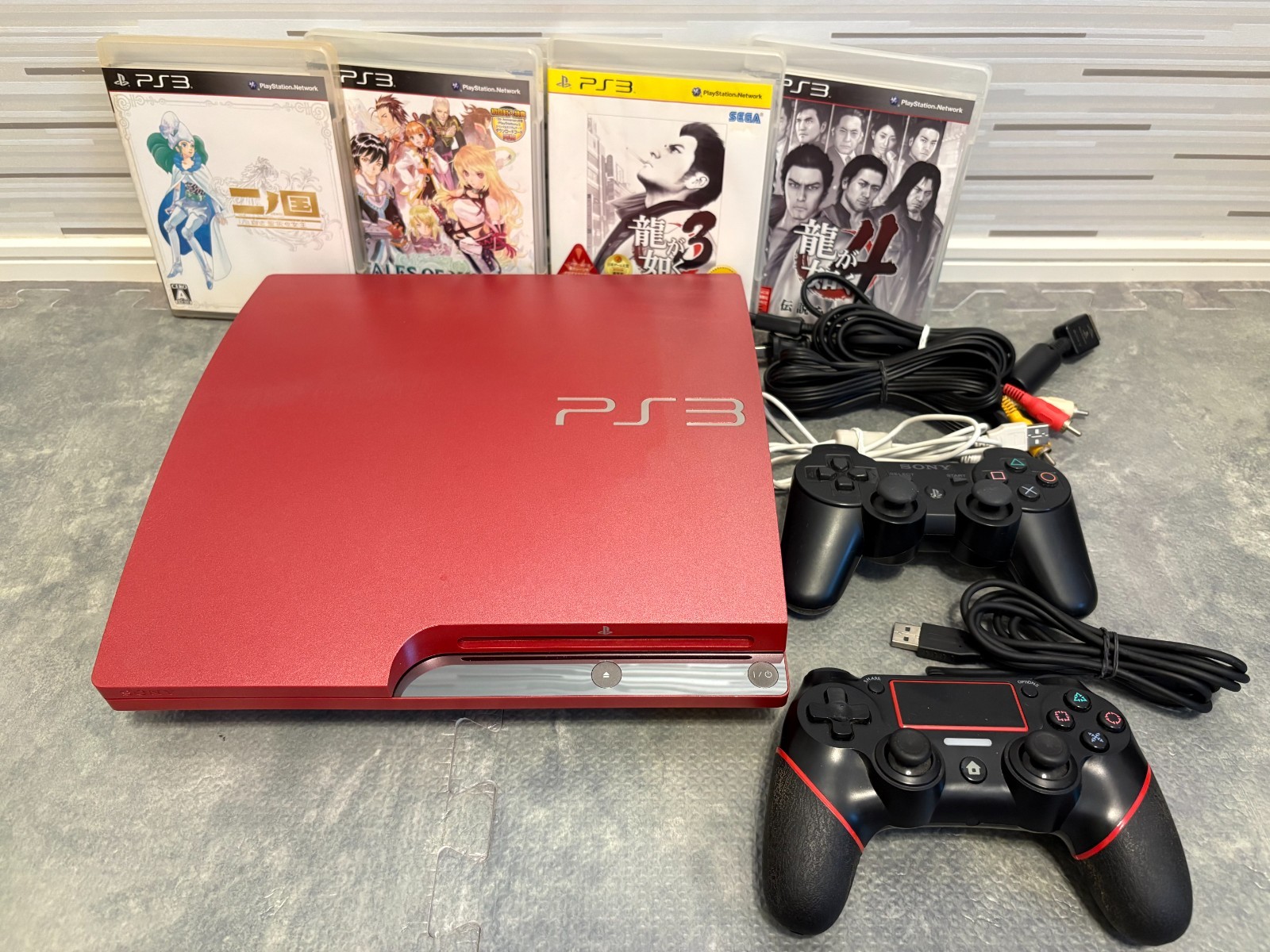 Sony PlayStation 3 PS3 320GB Scarlet Red CECH-3000BSR JP