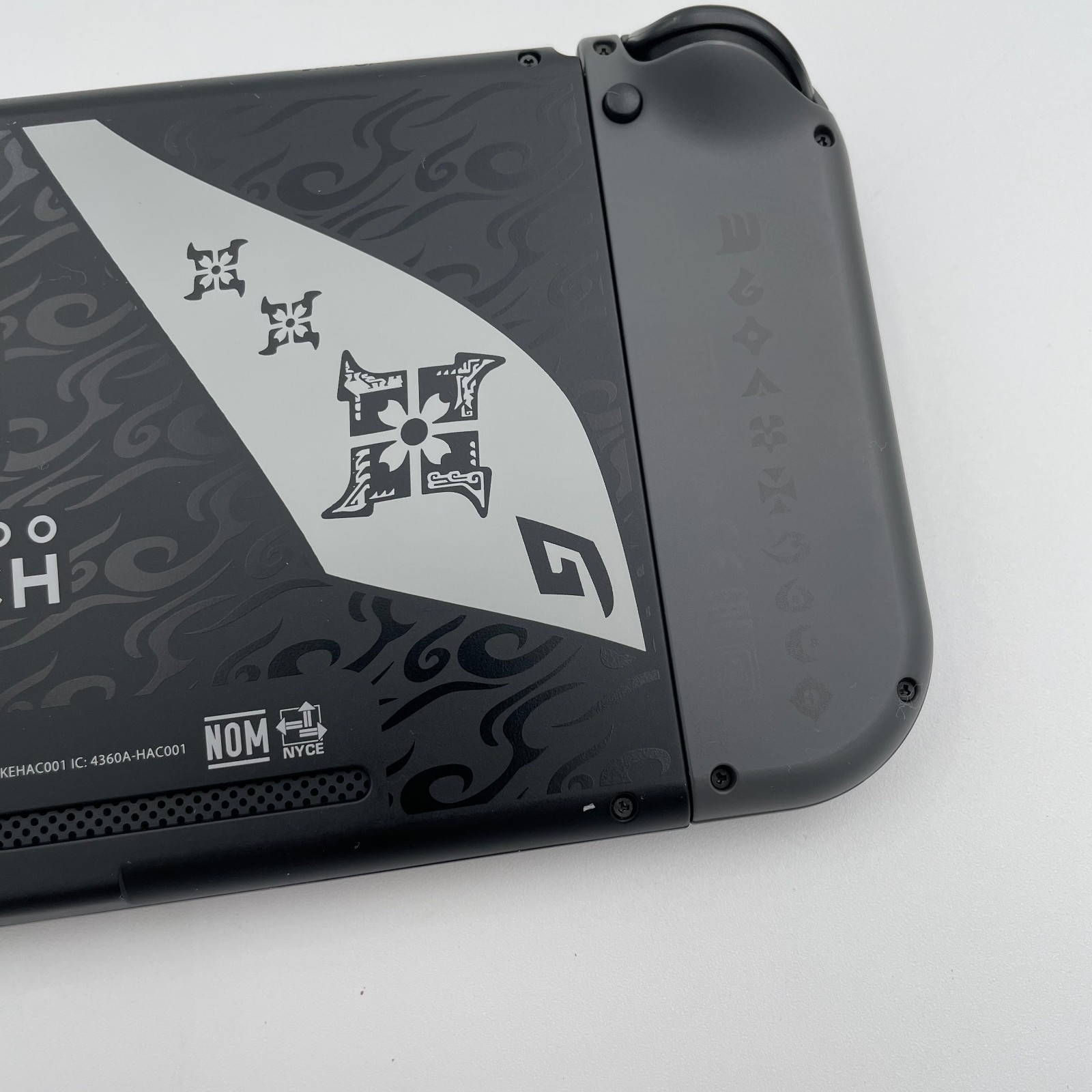 Nintendo Switch Handheld Console Monster Hunter Rise Edition Gray w/ Case