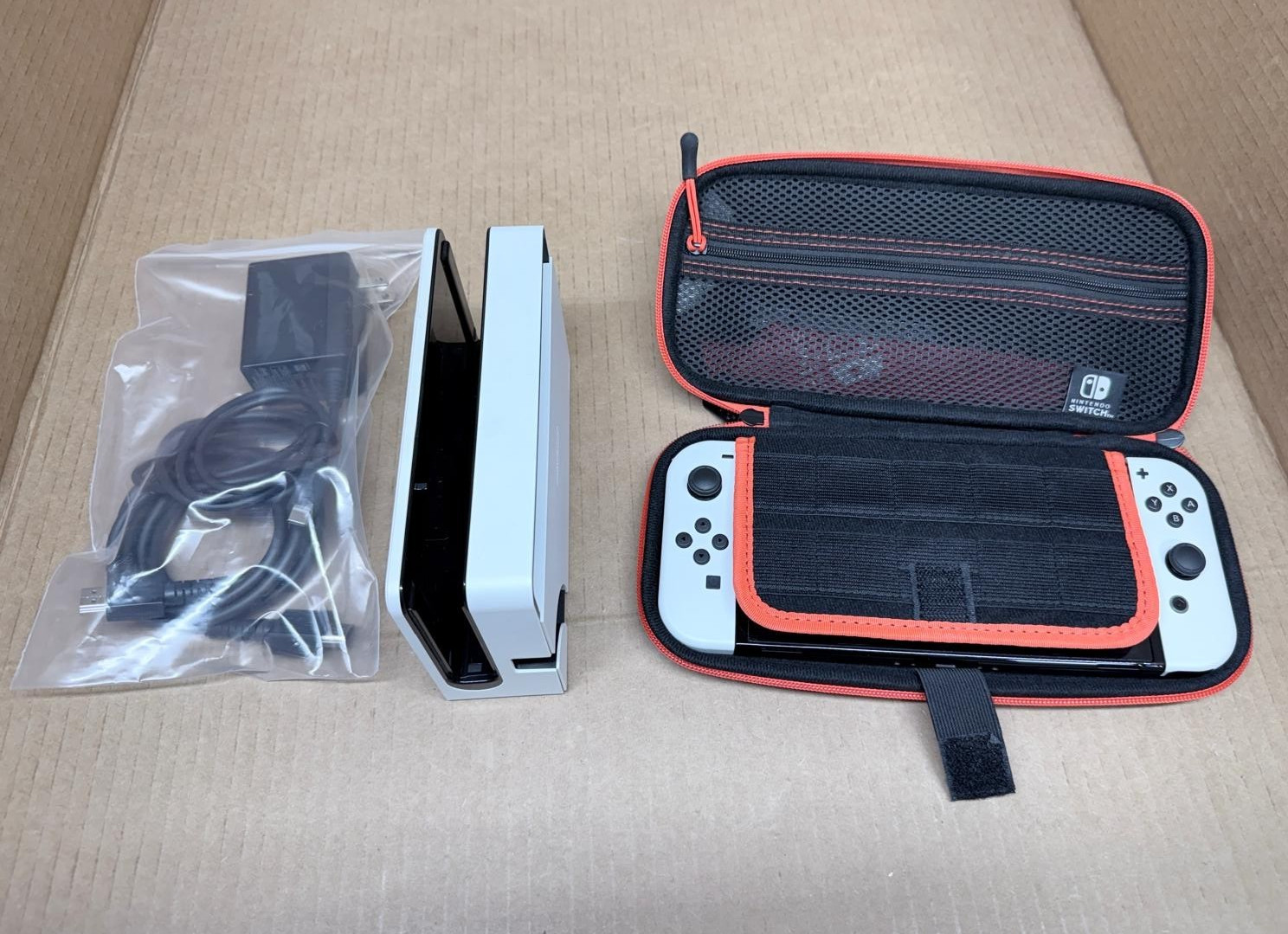 Nintendo Switch – OLED Model with White Joy-Con