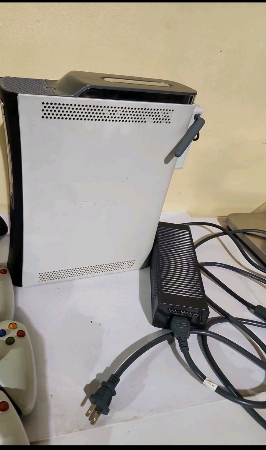 Xbox 360 Elite Console Bundle – 4 Controllers, Wi-Fi Adapter, Power Brick
