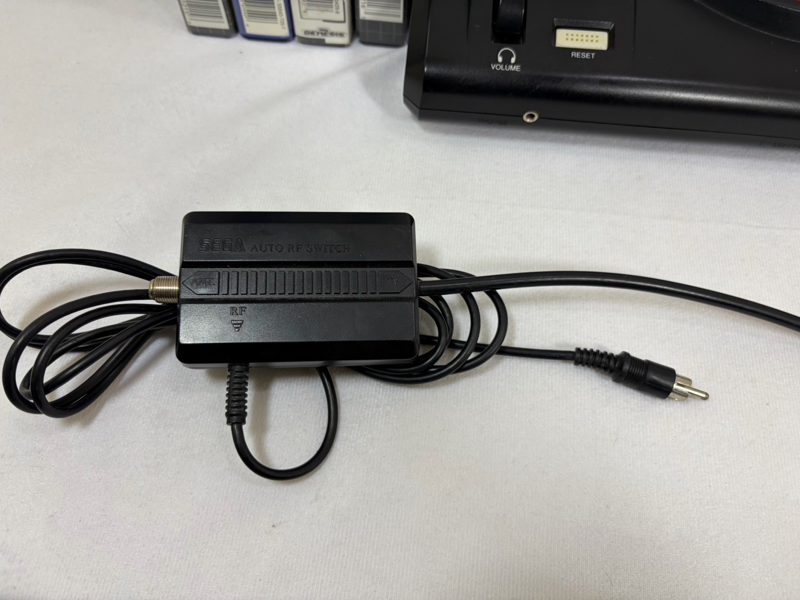 Sega Genesis Model 1601 Console With Cables 1 Controller 4 Games Tested Working