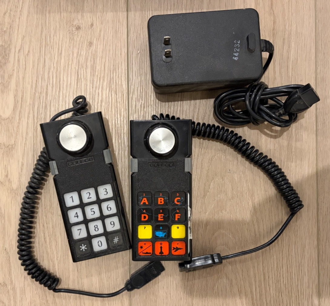 ColecoVision Game Console w/ 2 Controllers and AC Power Source ❗️