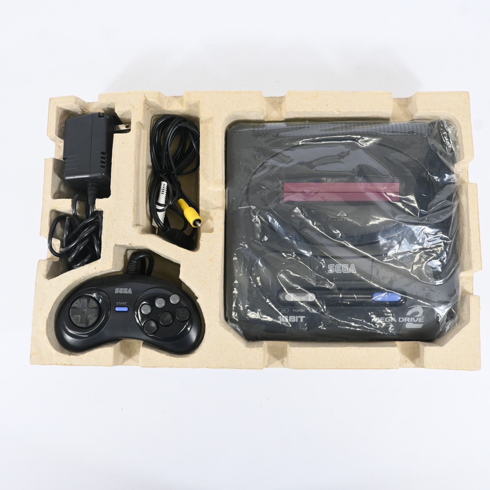 Sega Mega Drive 2 HAA-2502 Console Boxed Tested Japan 16Bit Game System