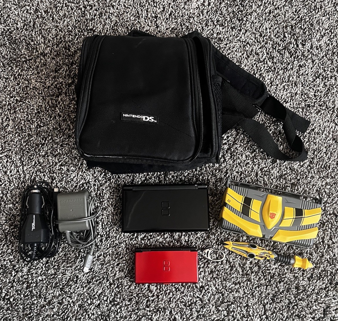 Ninendo DS With Chargers/ Travel Bag/ Transformer Case/ Game Holder Case