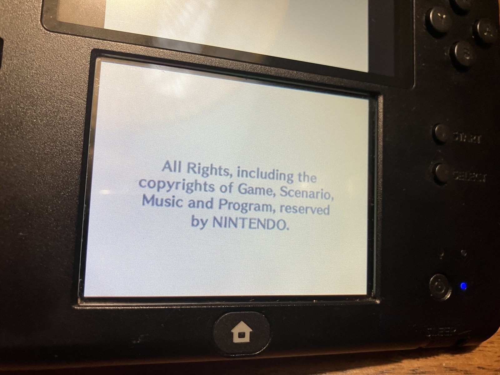 Nintendo 2DS Handheld Console – Black/Blue – Tested **NoCharger No Stylus Or Mem