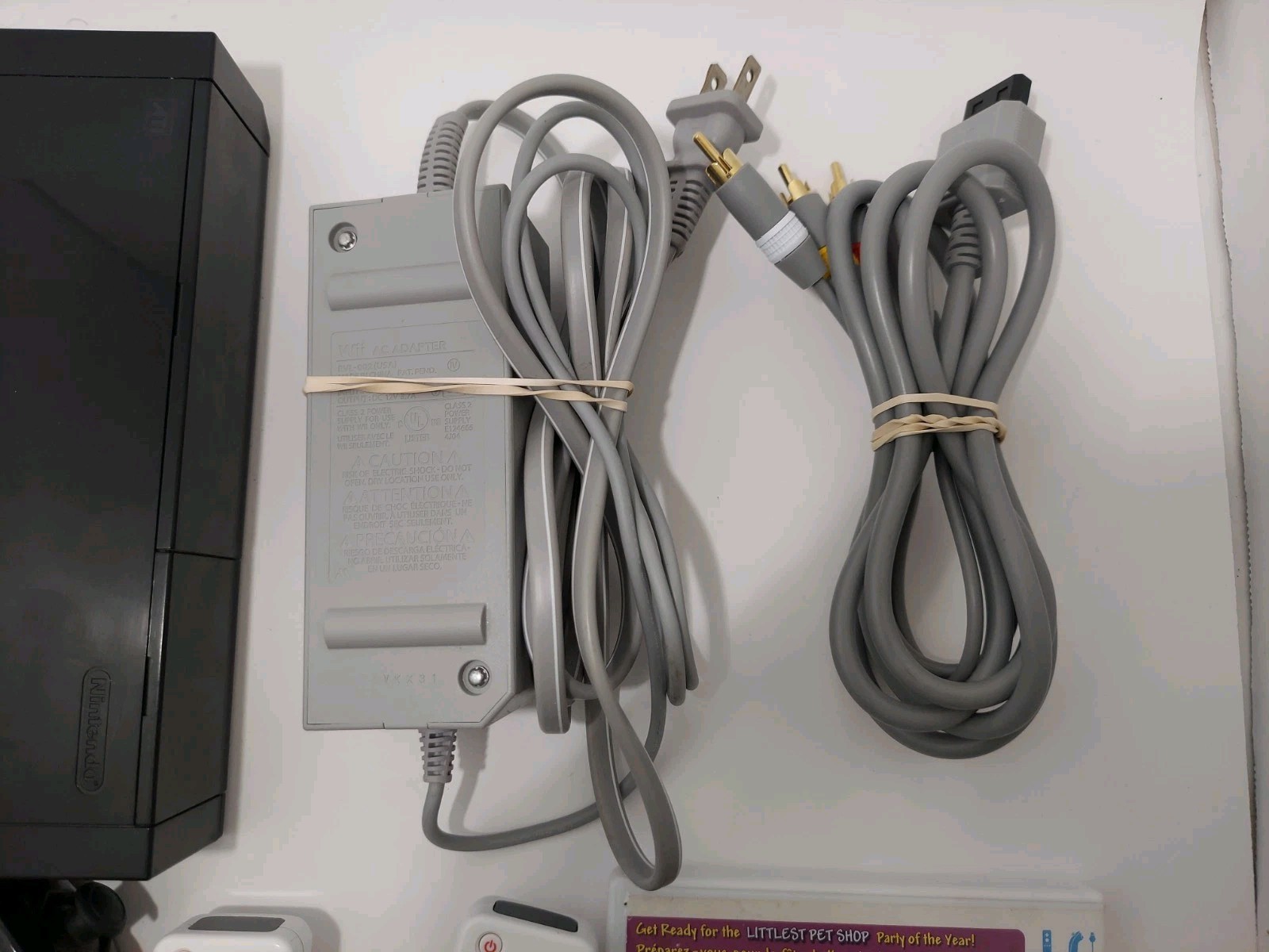 Nintendo Wii Console Bundle With 2 Controllers, Game, And Cords FREE SHIPPING