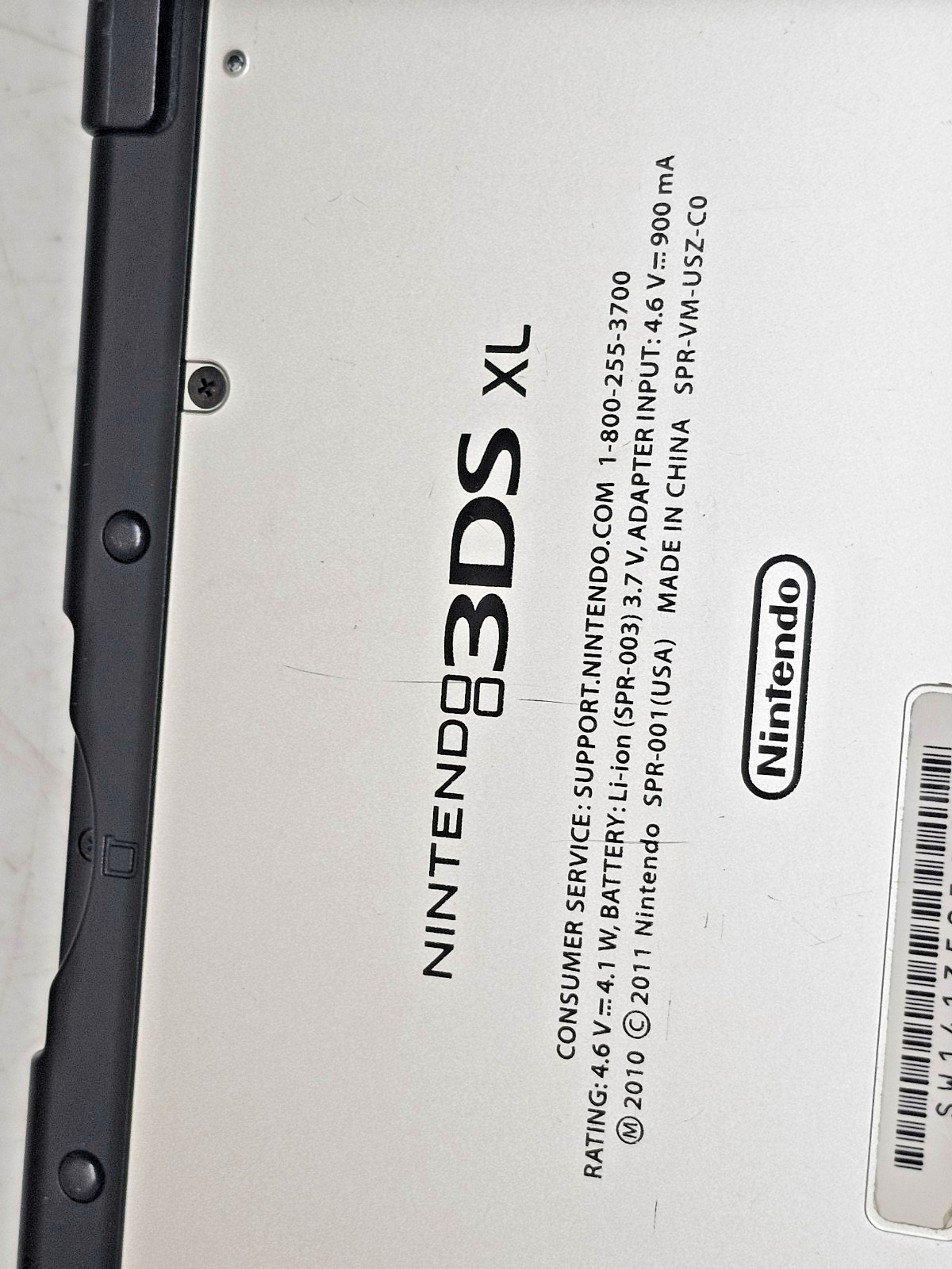 Nintendo 3DS XL Year of Luigi 30th Anniversary Edition