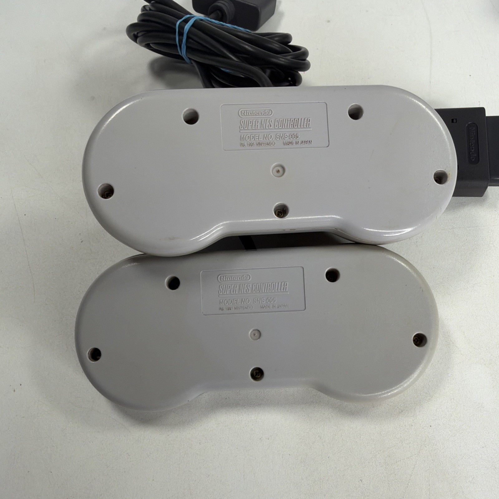 Nintendo SNES Console SNS-001 Bundle 2 Controllers Cables Tested