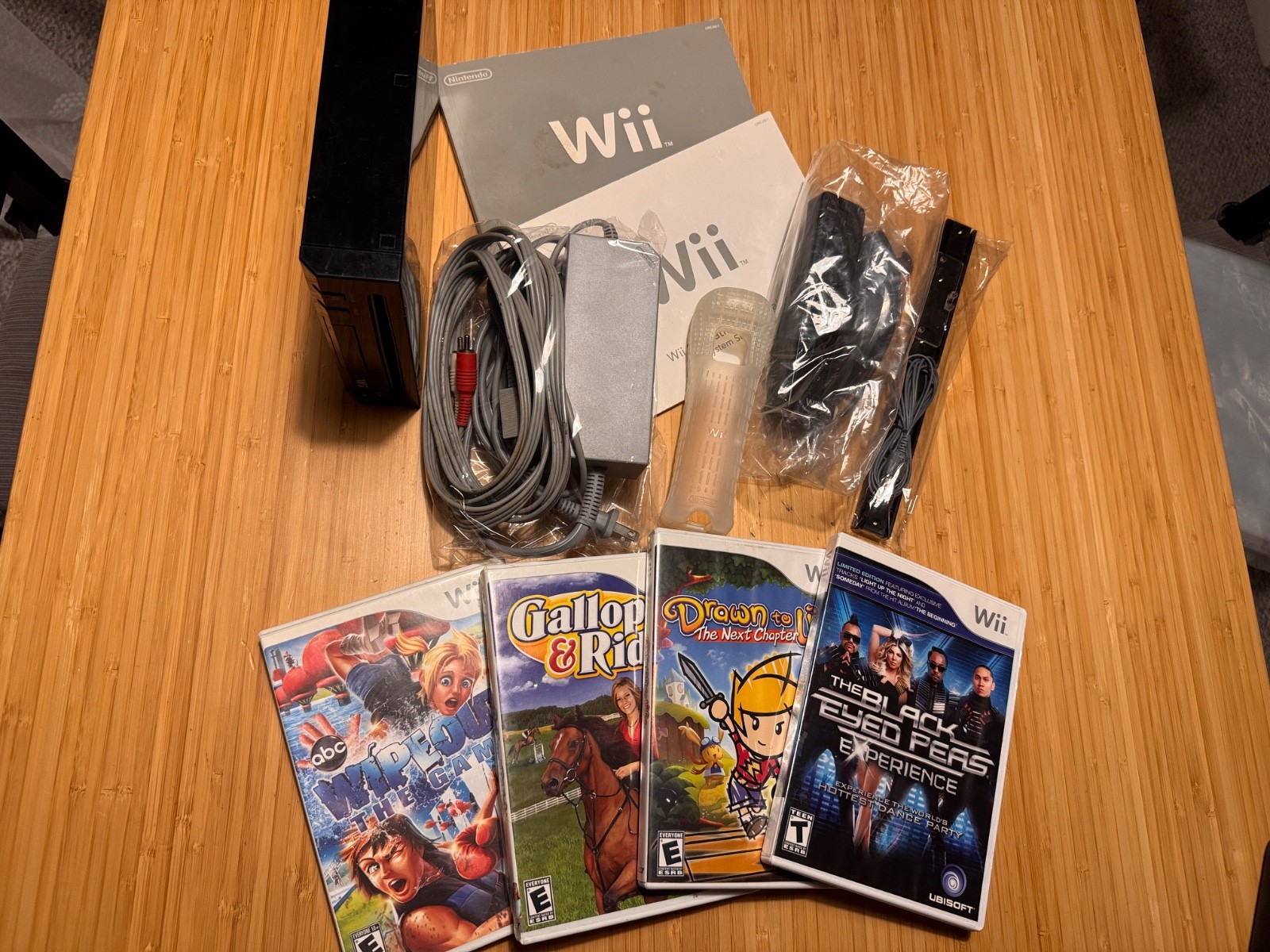 Nintendo Wii White Console Bundle RVL-101 Power AV Sensor Controller Tested Pics