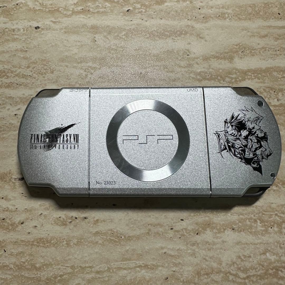 Sony PSP2000 Crisis Core Final Fantasy VII 10th Anniversary Limited Edition 7182