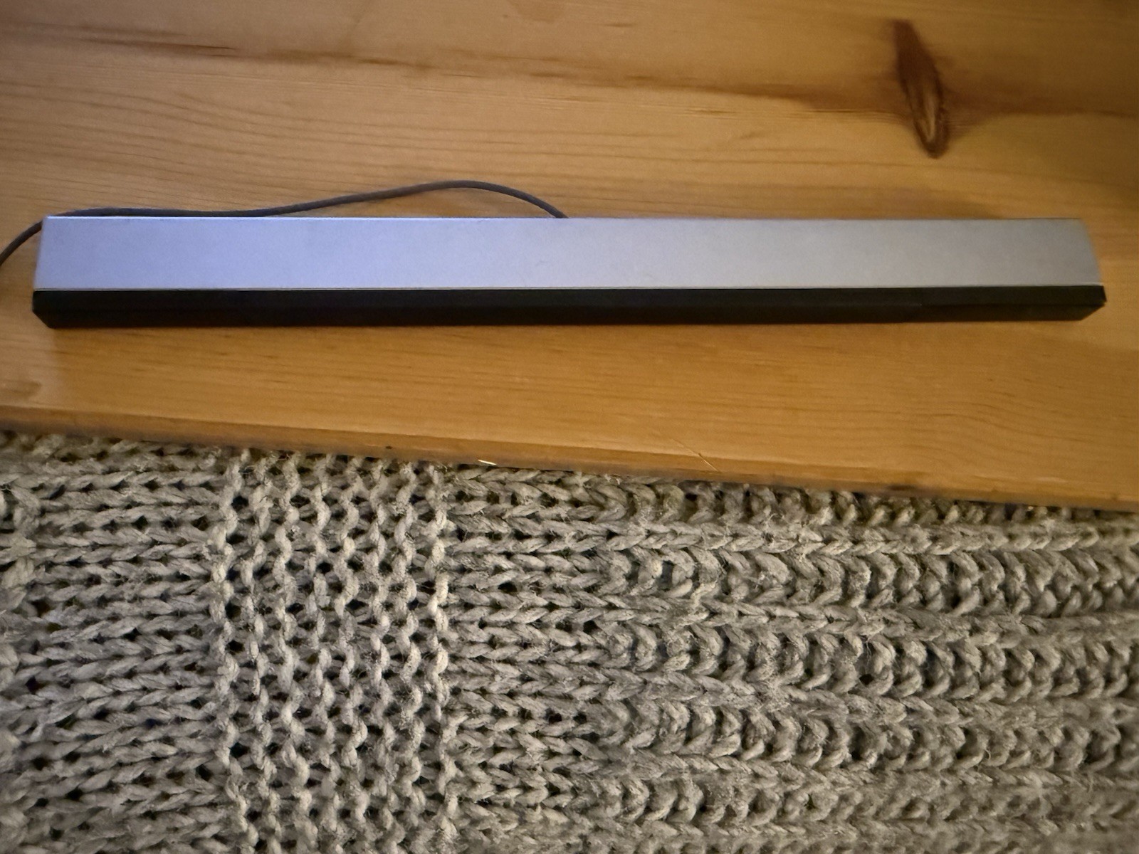 Nintendo Wii Console comes with 2 remotes, accessories and cables!
