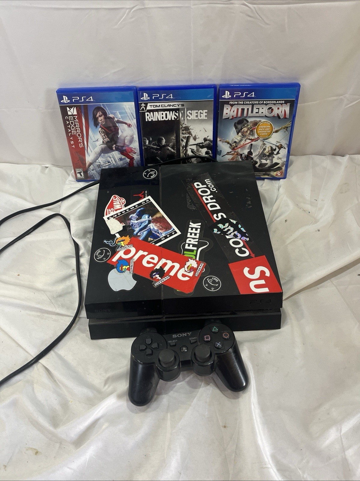 Sony PlayStation 4 (500 GB) CUH-1001A Home Console W/ Remote & 3 Games Tested