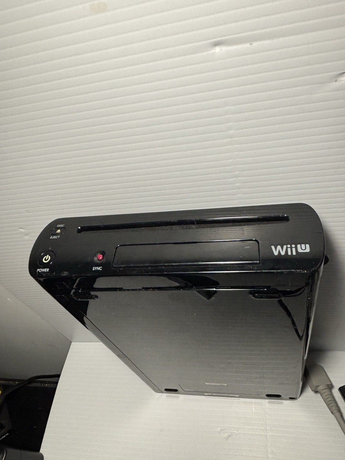 Nintendo Wii U Console Bundle Black 32GB w/ Gamepad & Cords & 6 Games Tested