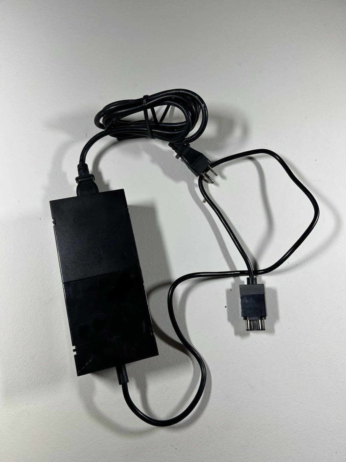 Microsoft Xbox One Model 1540 500GB- Console & Non-OEM Power Cord Tested Works