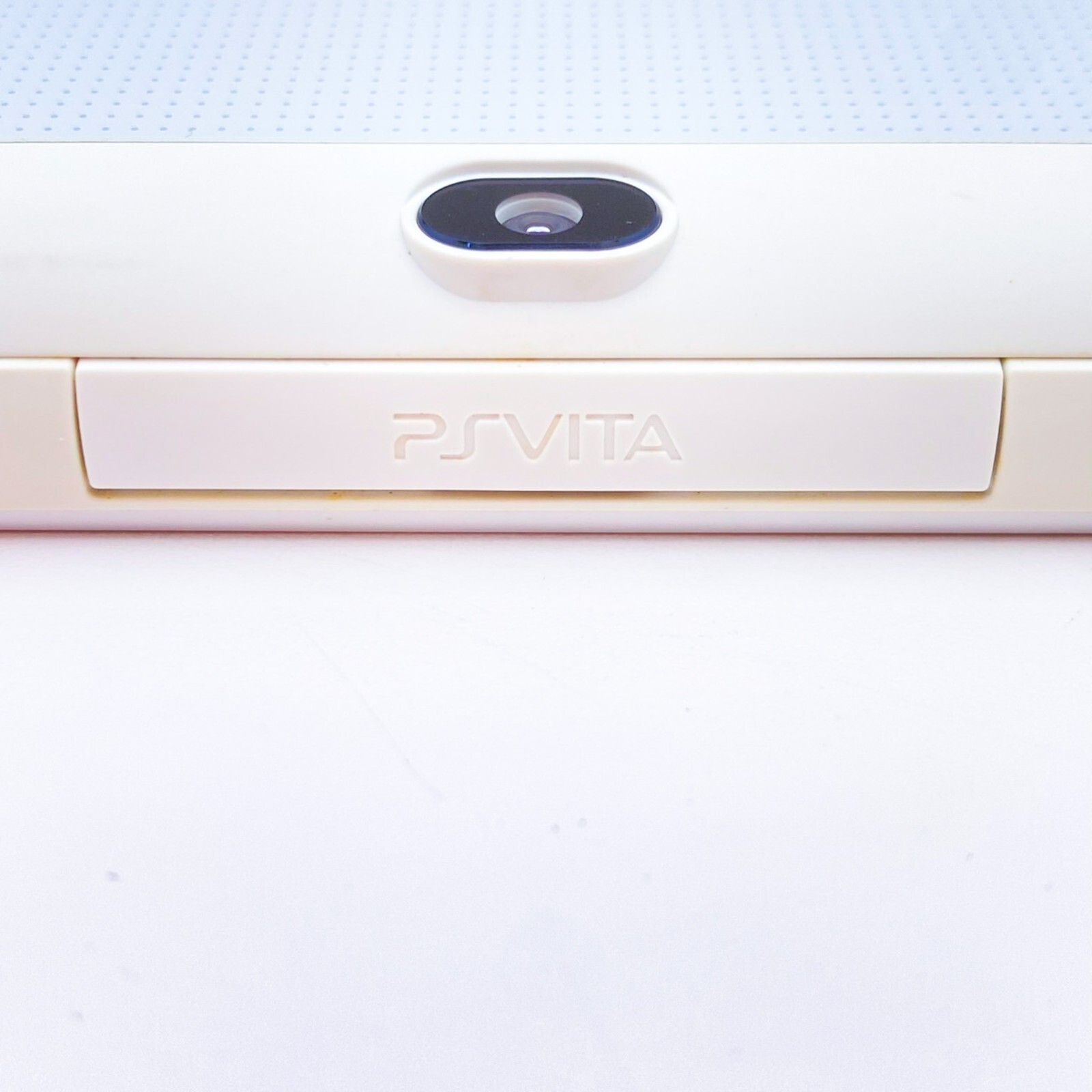 PS Vita White PCH 2000 ZA12 Console PSV Slim Good Condition Working Tested
