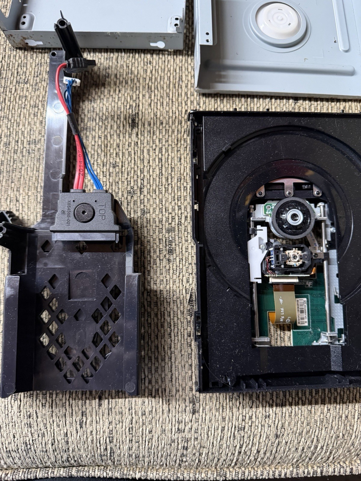 Xbox 360 E Internal Parts for Parts/Repair. Read Description