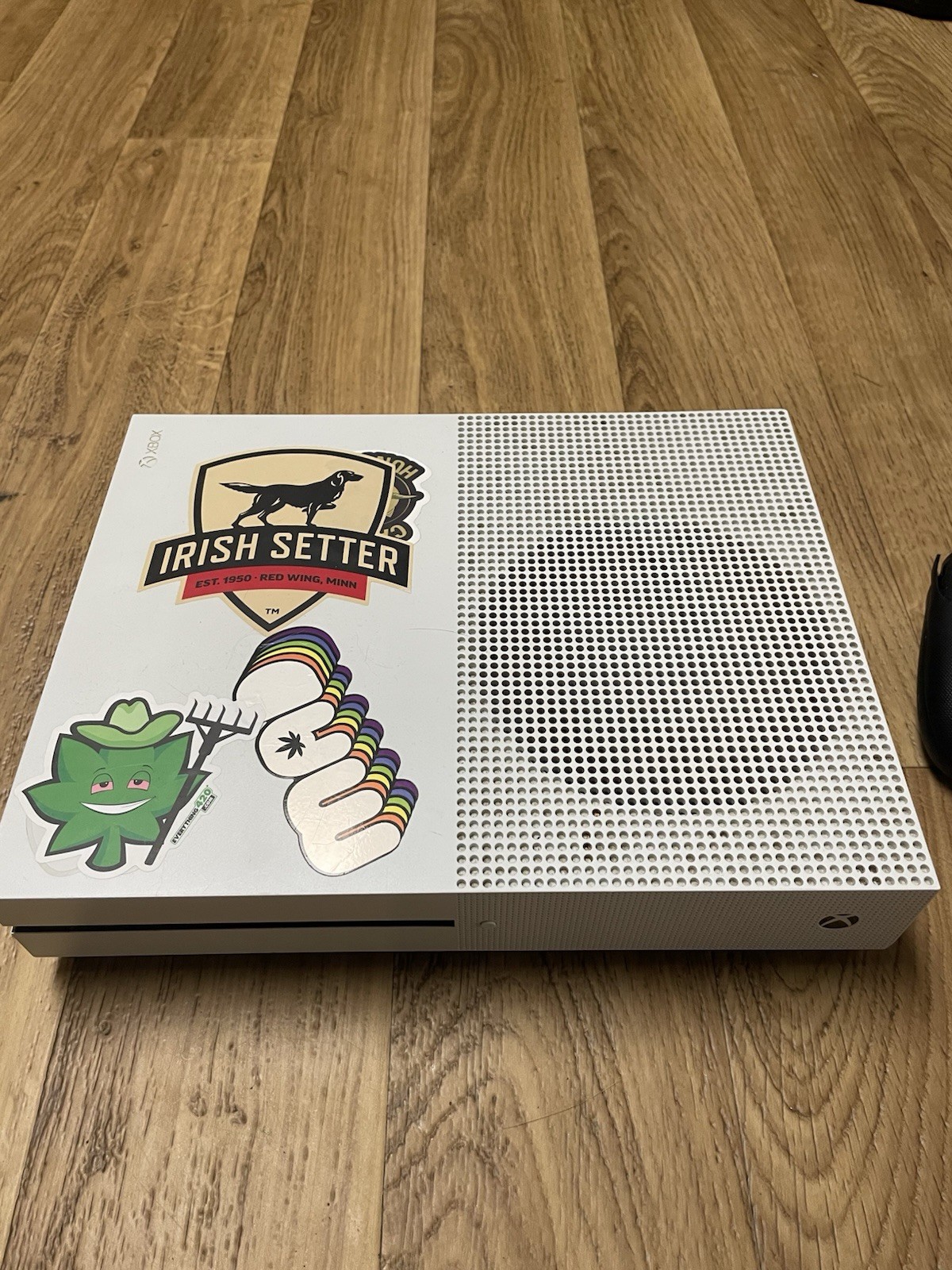 Microsoft Xbox One S 1TB White Console with cords and elite series controller