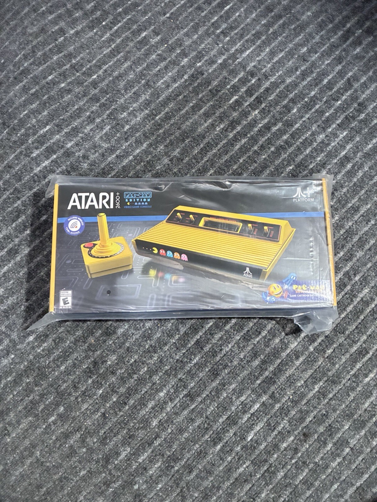Atari 2600+ PAC-MAN Edition Console, Game & Wireless Joystick. BRAND NEW Sealed