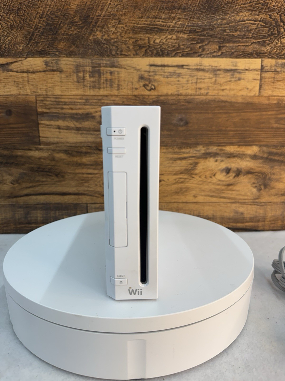 Nintendo Wii Console System: 2 Controllers 1 joy stick, Charger, no power cord