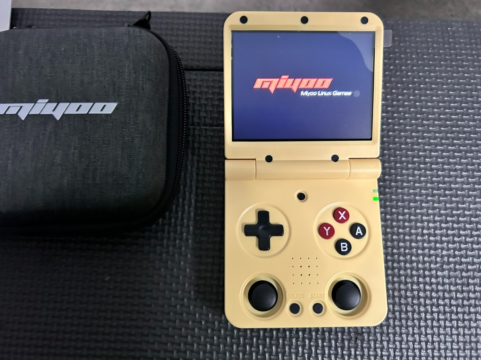 MIYOO FLIP V2 (YELLOW) 64GB GAME CARD (SHIPS FROM TEXAS) GXRG