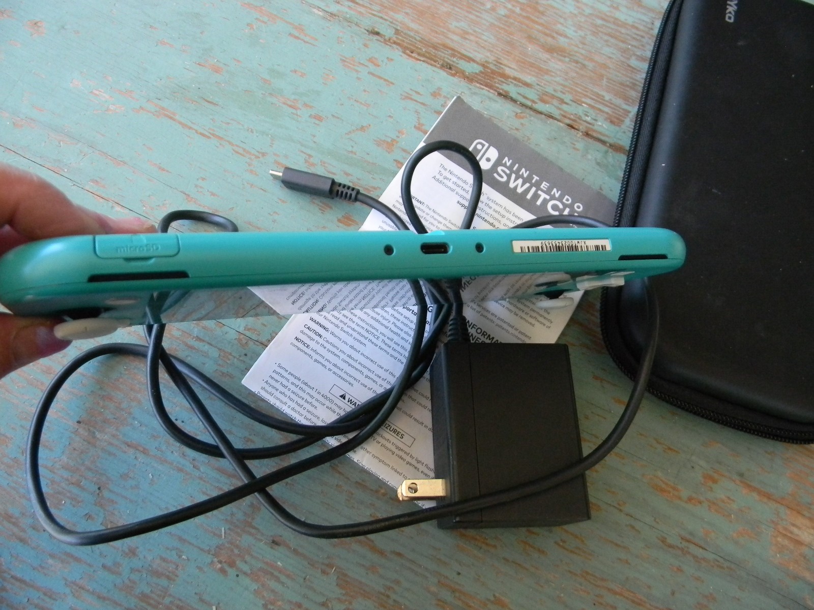 Nintendo Switch Lite TURQUOISE CASE & CHARGING CORD/MANUAL