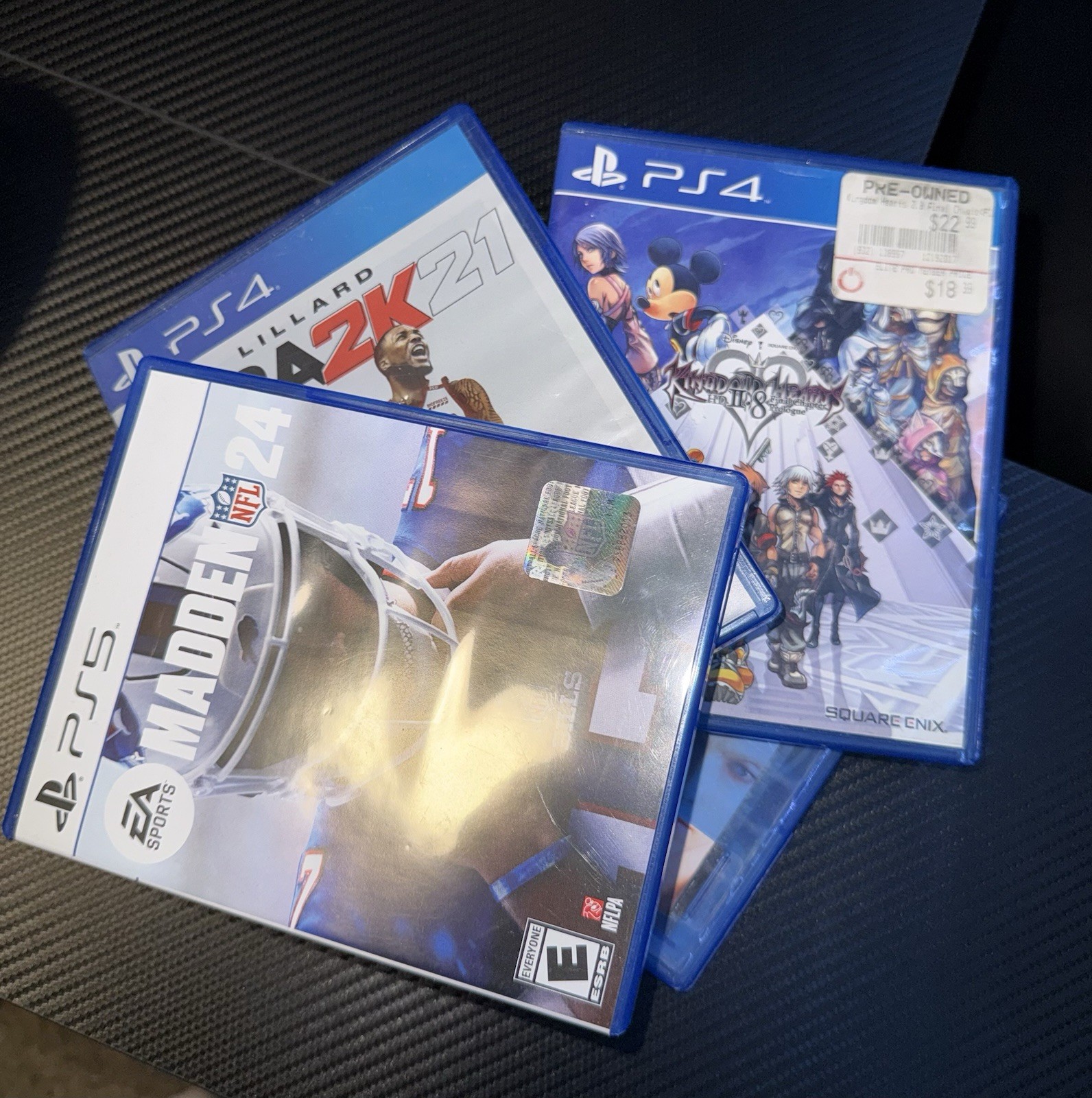 Sony PlayStation 5 825GB+2TB Internal storage White (Disc Edition) Bundle.