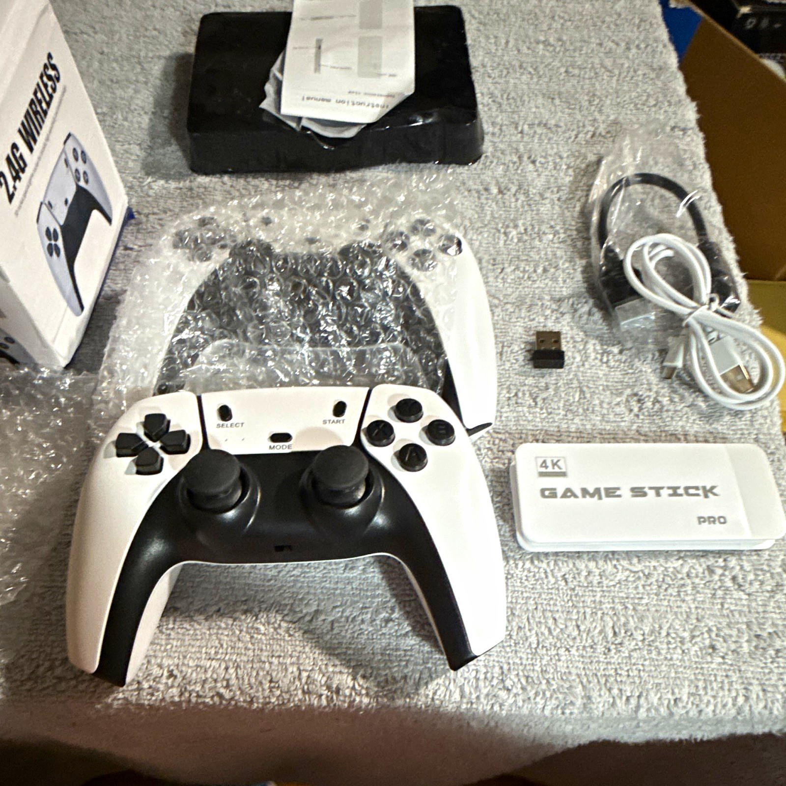 Game Stick Pro M15 Plus 4K HDMI Wireless Microconsole 64GB w/ Controller
