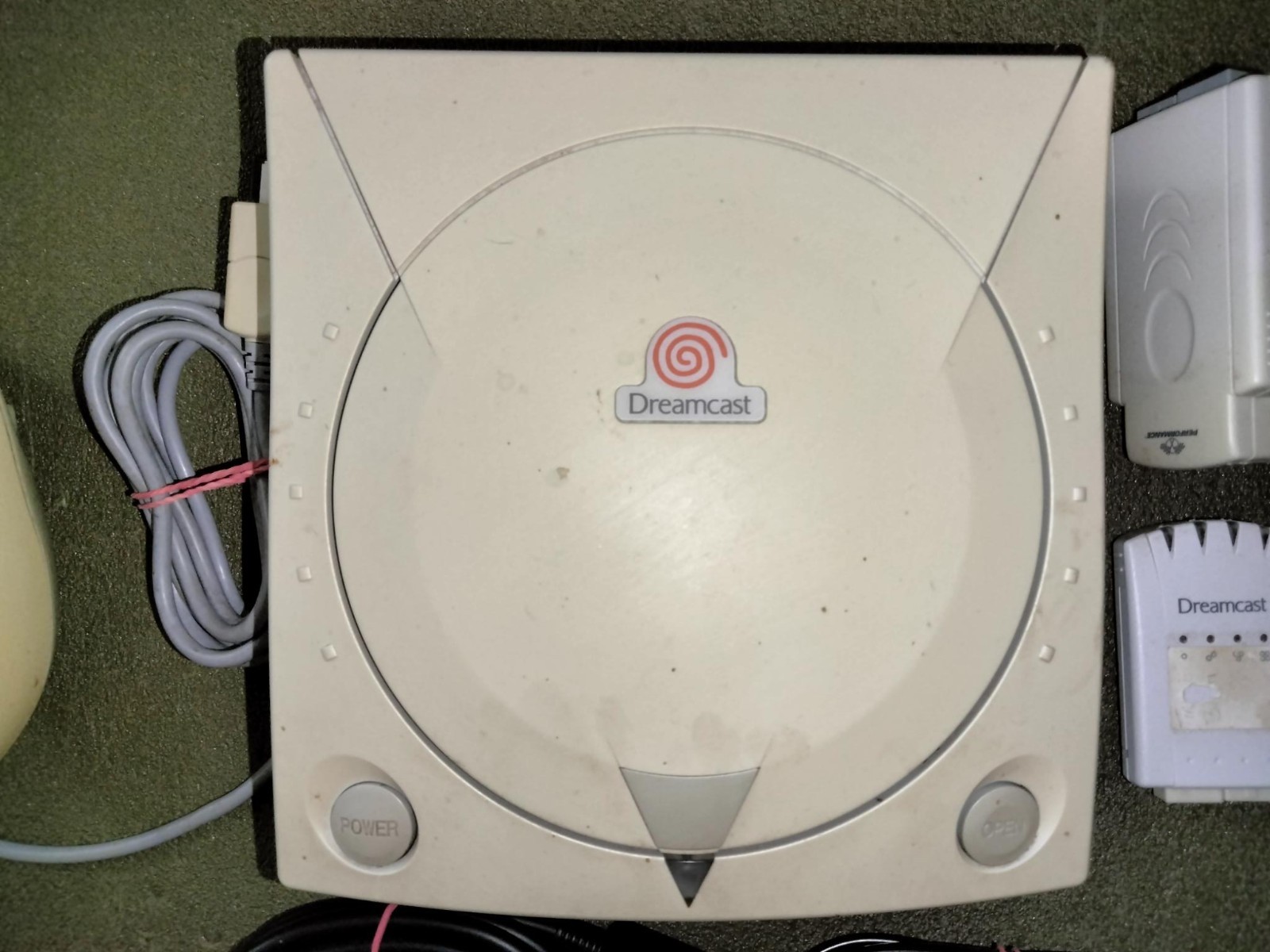 SEGA DREAMCAST CONSOLE – CONTROLLER – MEMORY CARD – RUMBLE PACK – SEE DETAILS!