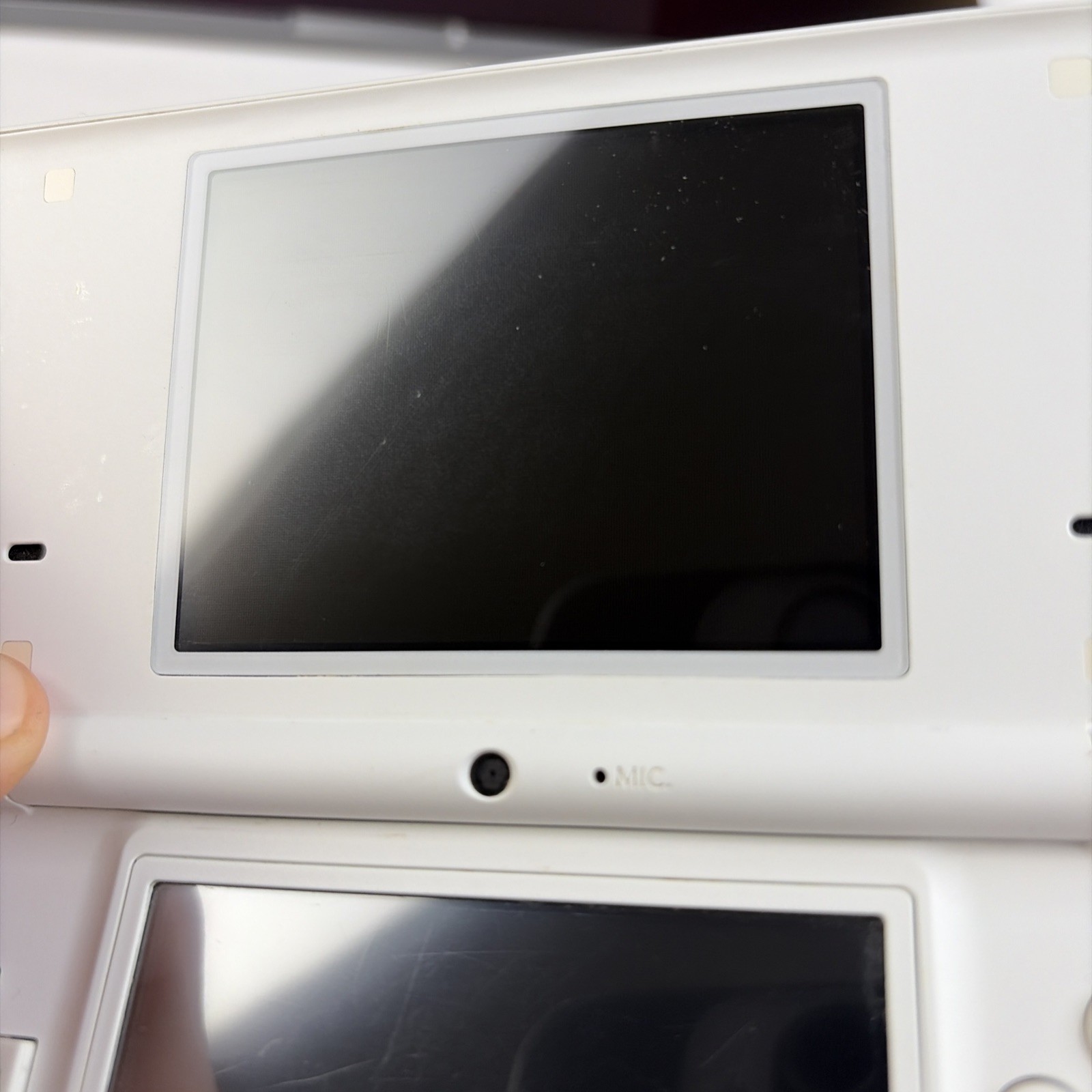 Nintendo DSi White Handheld Game Console with Charger. TESTED/WORKING US Model