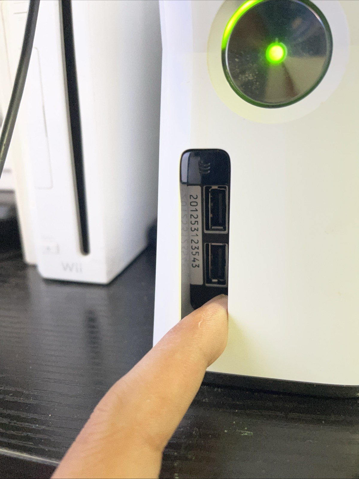 Microsoft Xbox 360 Slim White Console – Tested & Working, No Hard Drive Inserted