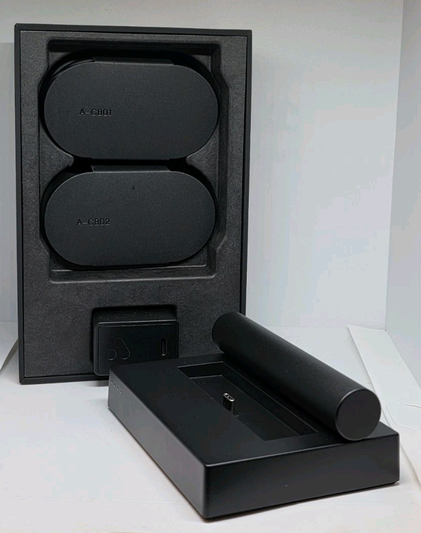 Analogue Pocket Dock Black With USB-C And HDMI Cable New Open Box Item