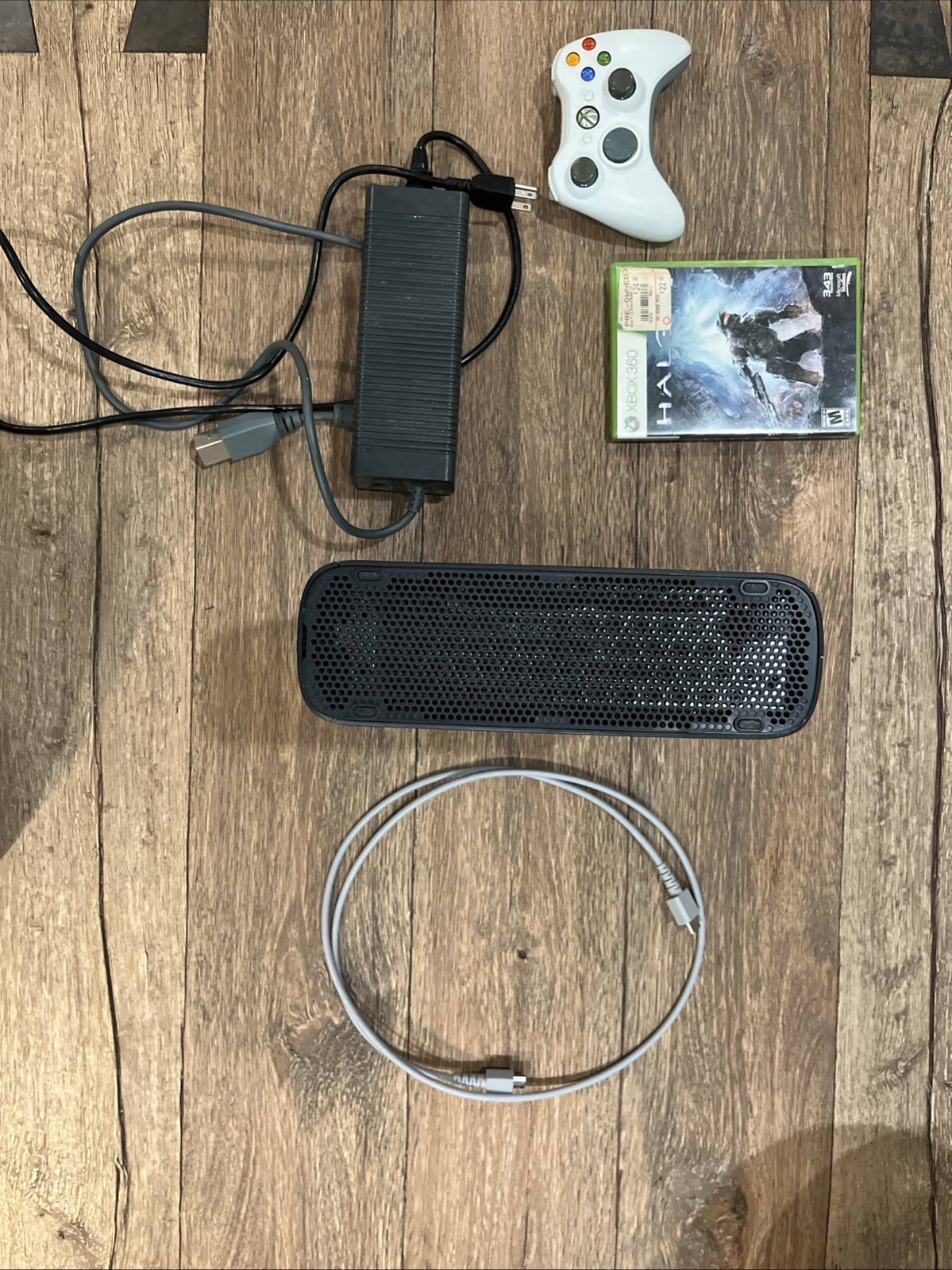 Microsoft Xbox 360/Power Cable/1 Wireless Controller/1 Wired Controller/14 Games