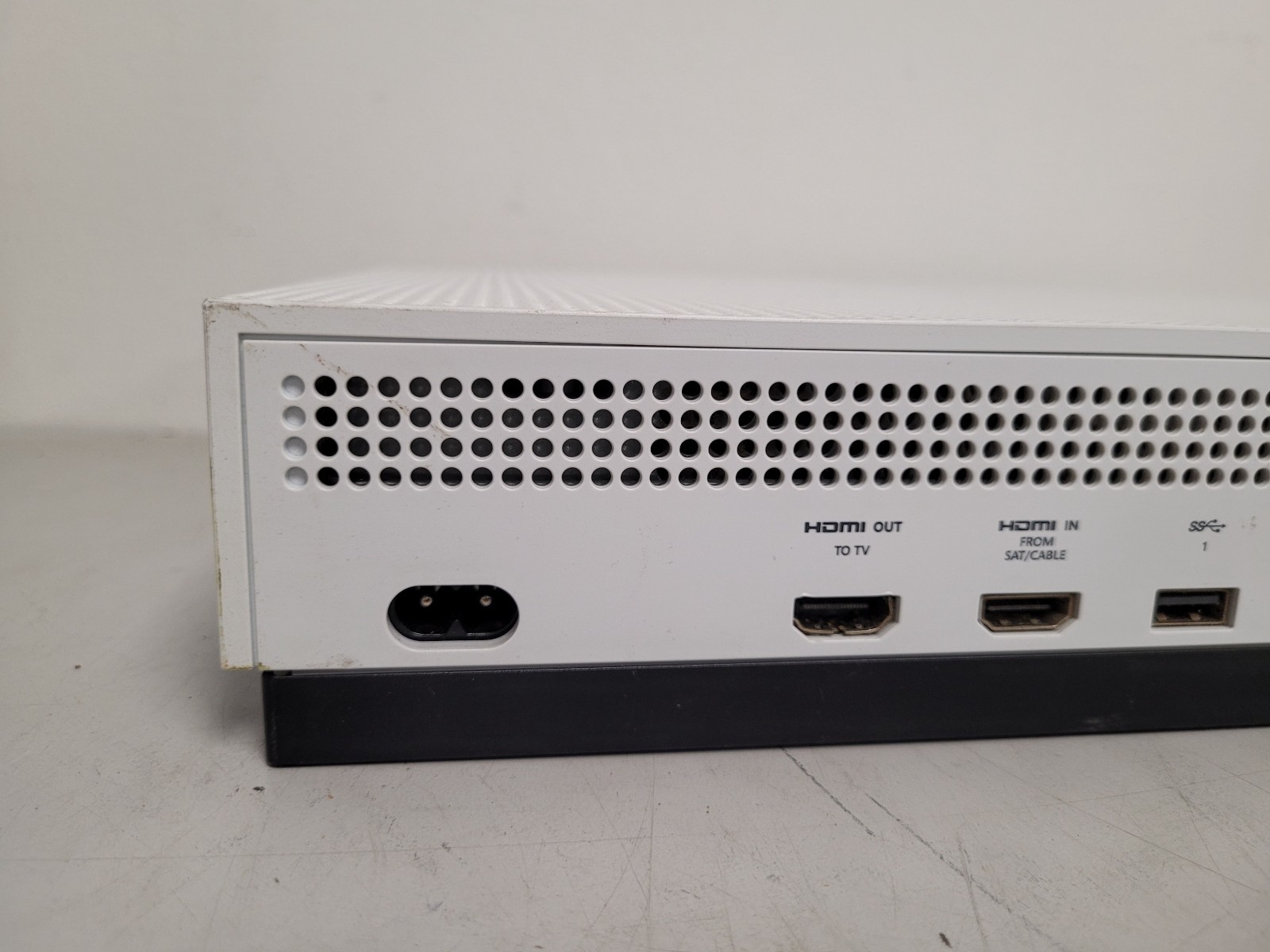 Microsoft Xbox One S All-Digital Edition 780gb Video Game Console 070235494316