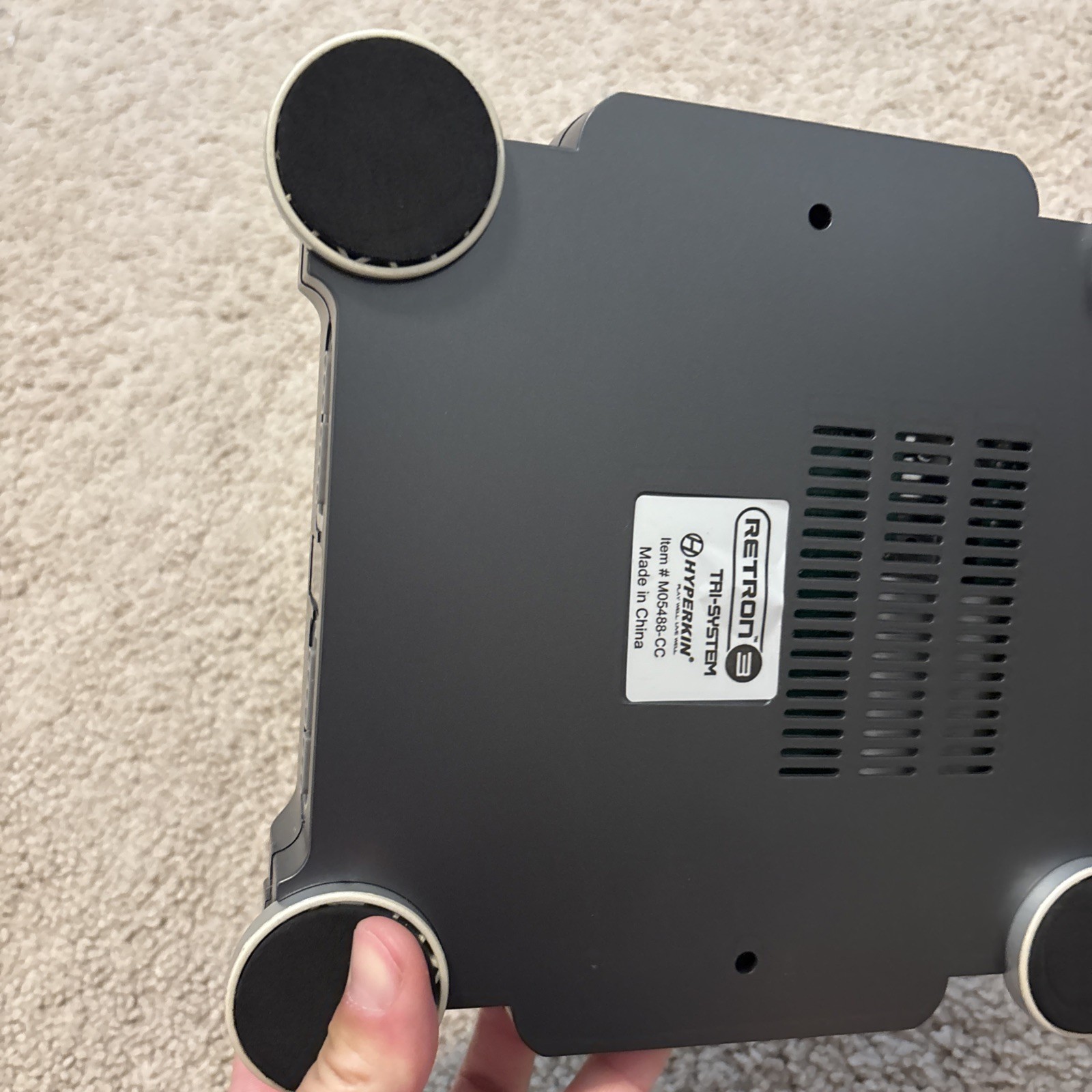 BROKEN Hyperkin Retron 3 Console For Parts NOT WORKING