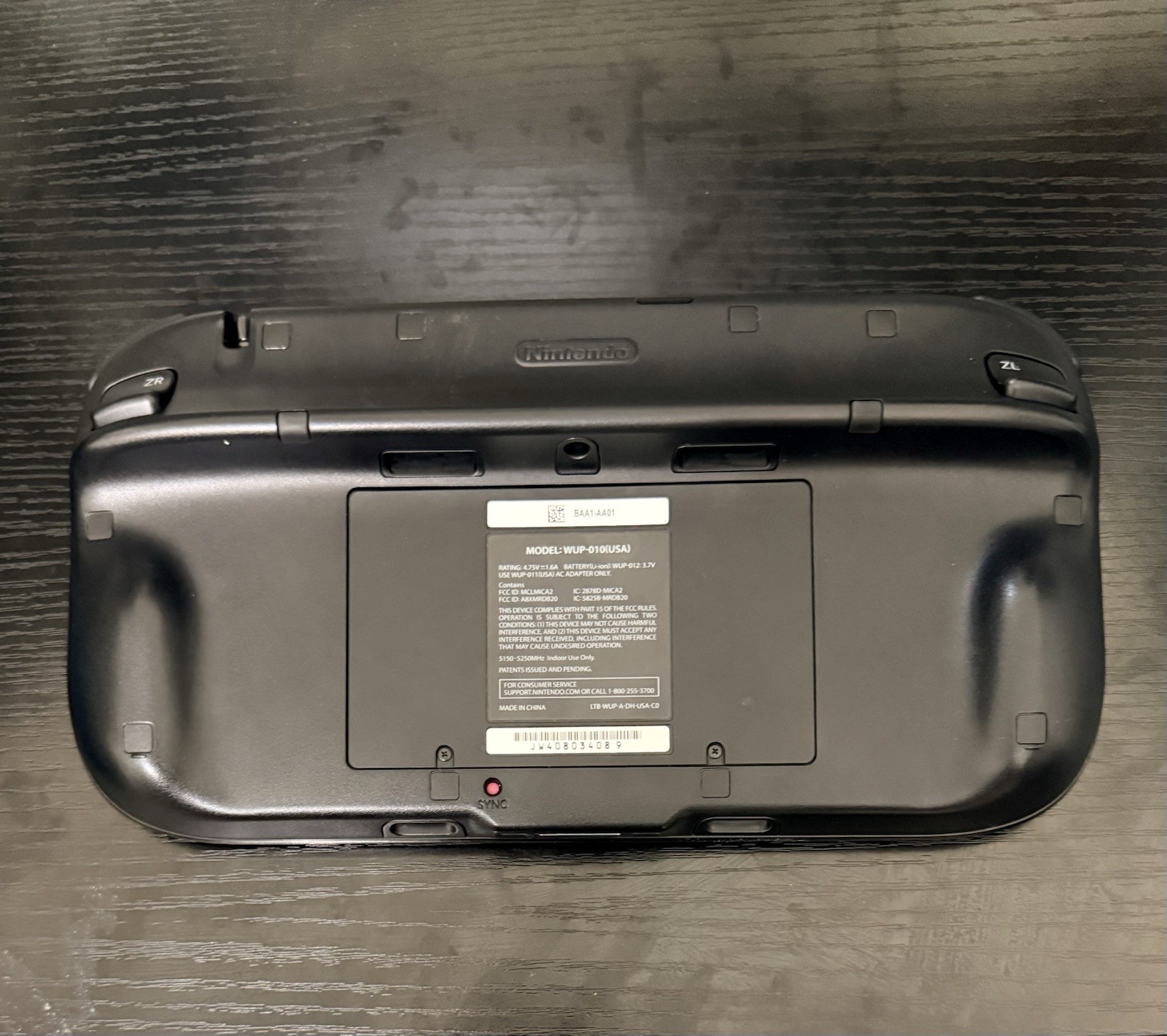 Nintendo Wii U 32GB Console bundle w/GamePad, 5 Games great condition