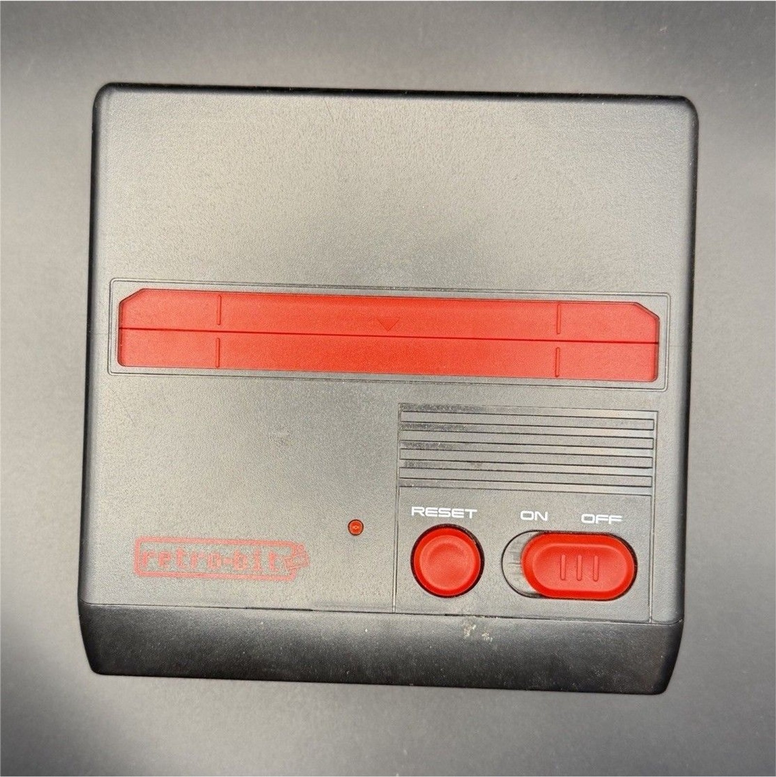Retro-Bit RES Classic NES Style Home Console NTSC-U/C Gray/Red w/ 2 Controllers