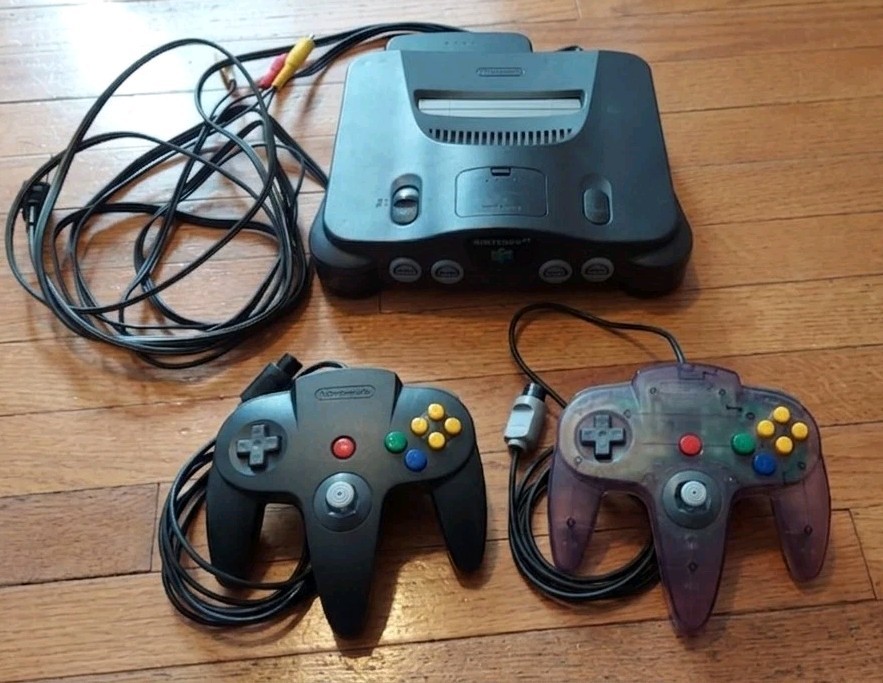 Nintendo 64 N64 Console System Bundle – Expansion Pak, 2 Controllers, Cables,…